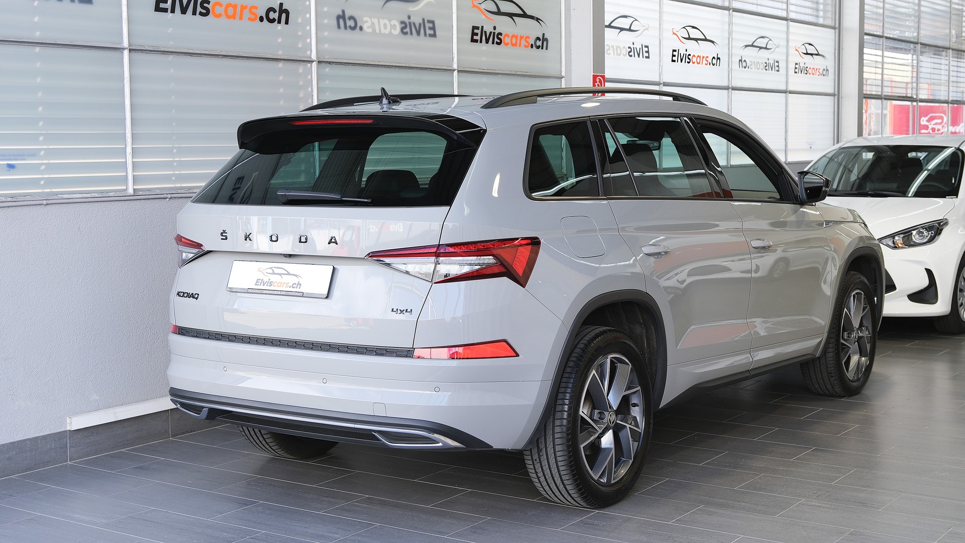 SKODA Kodiaq 2.0 TSI 4x4 SportLine-image-24