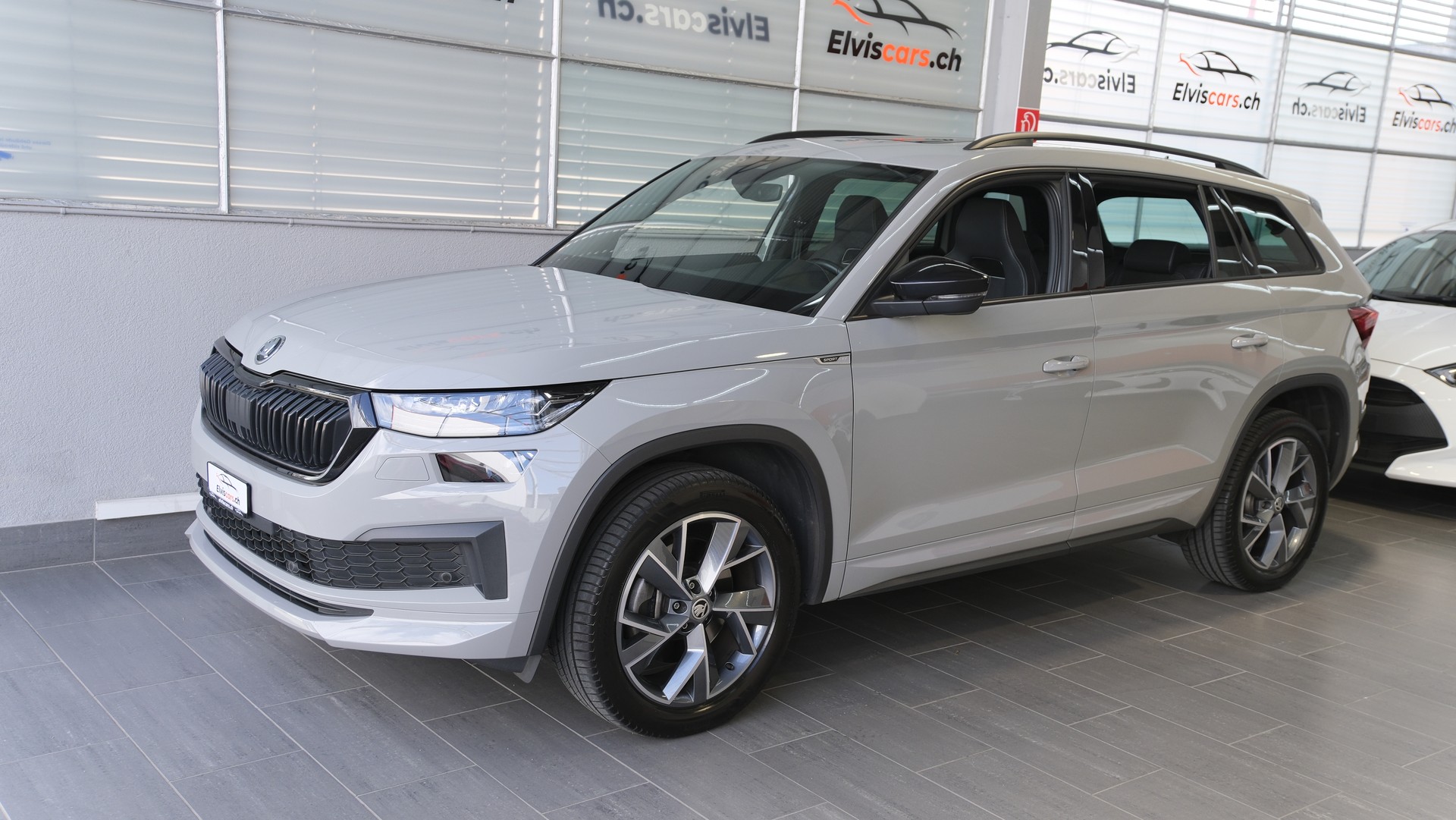 SKODA Kodiaq 2.0 TSI 4x4 SportLine-image-9