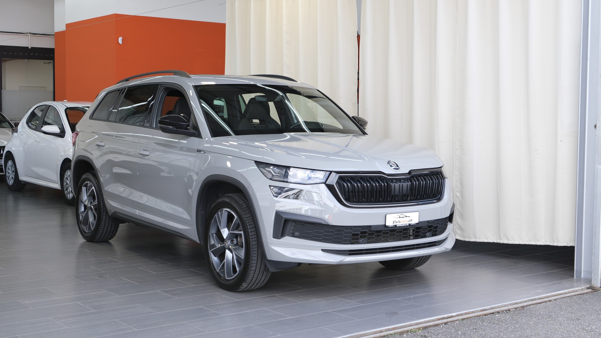 SKODA Kodiaq 2.0 TSI 4x4 SportLine-image-1