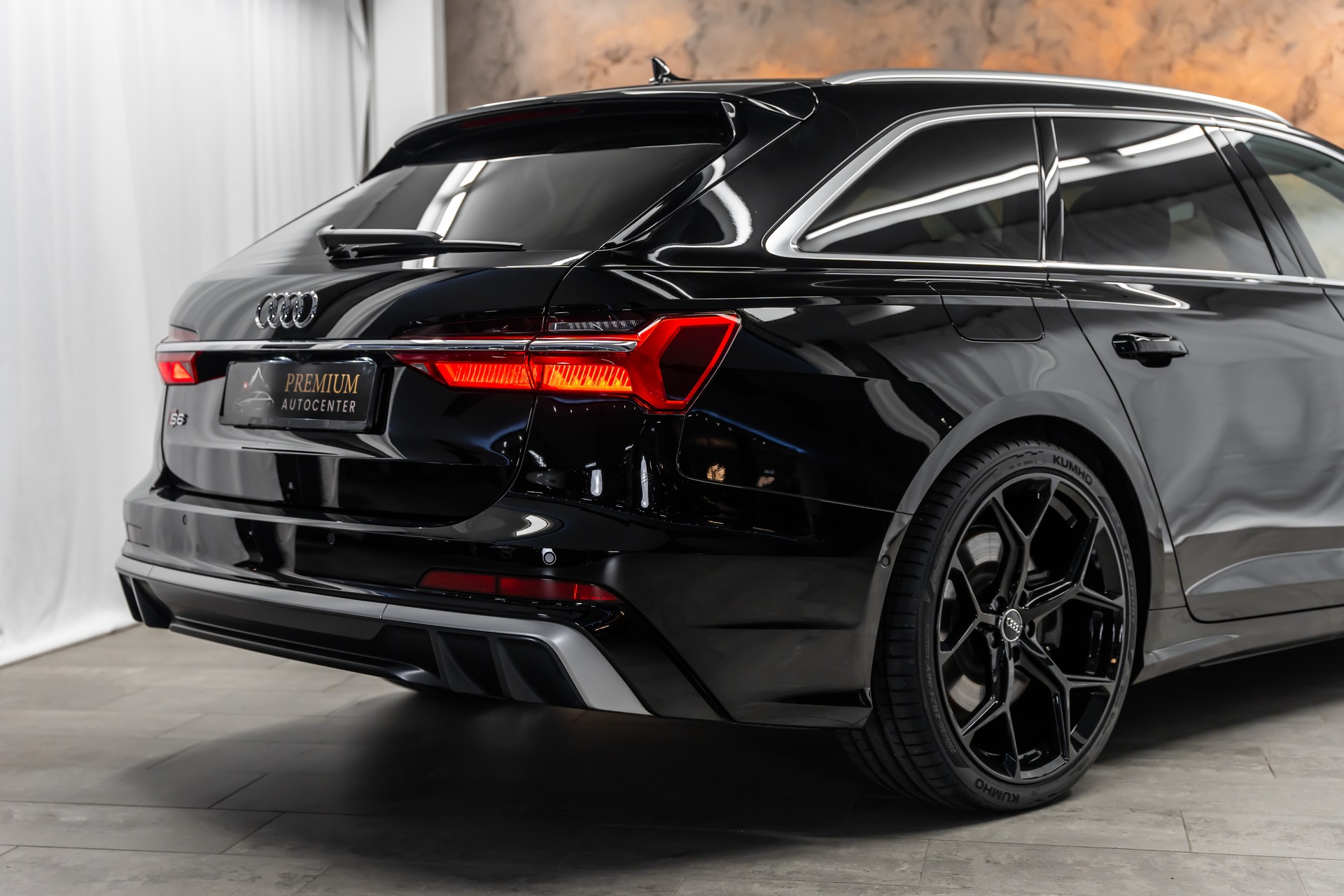 AUDI S6 Avant 3.0 TDI quattro tiptronic *Facelift*Matrix*Fahrassist*21"RS*-image-6