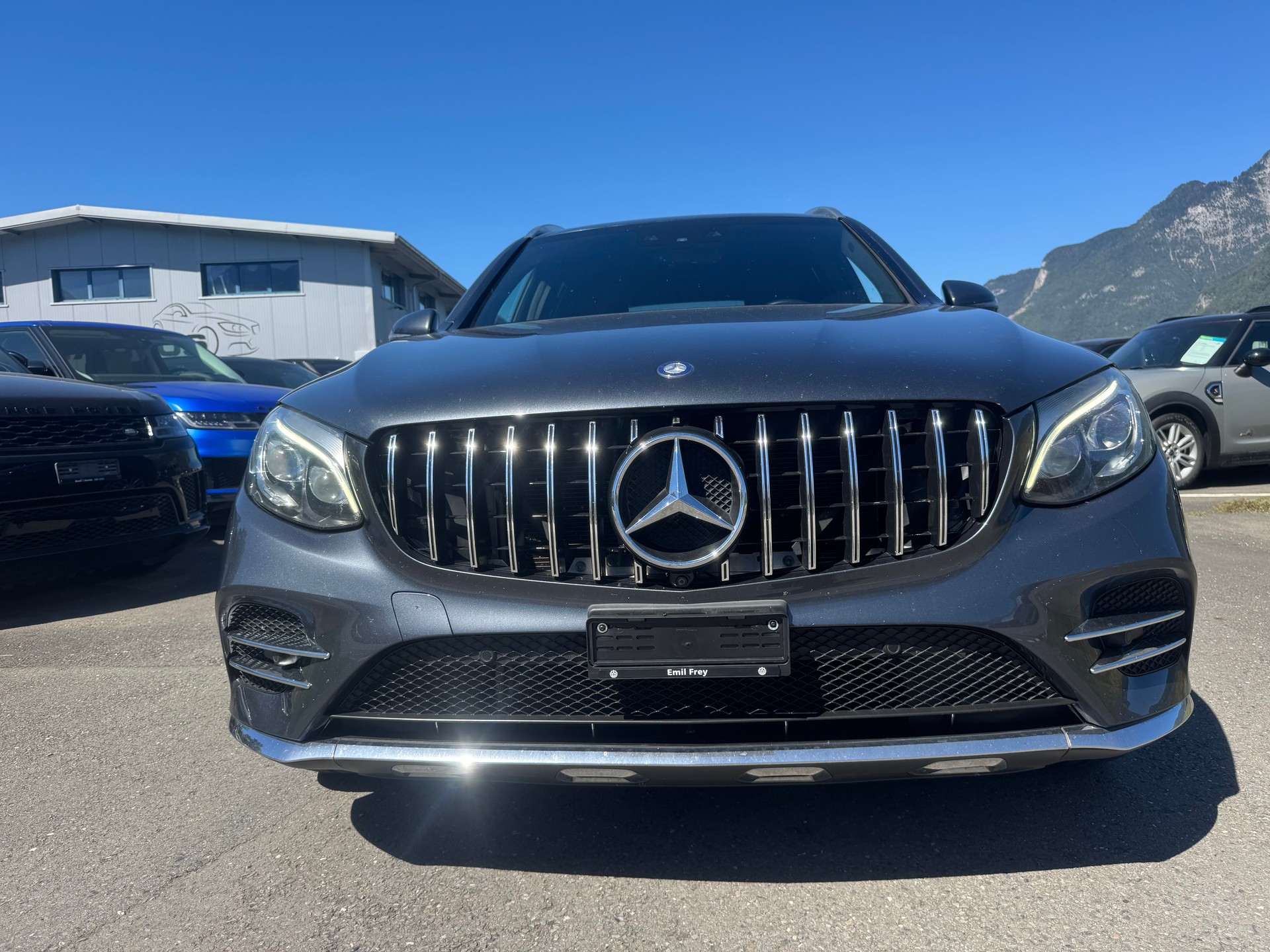 MERCEDES-BENZ GLC 250 d AMG Line 4Matic 9G-Tronic-image-2
