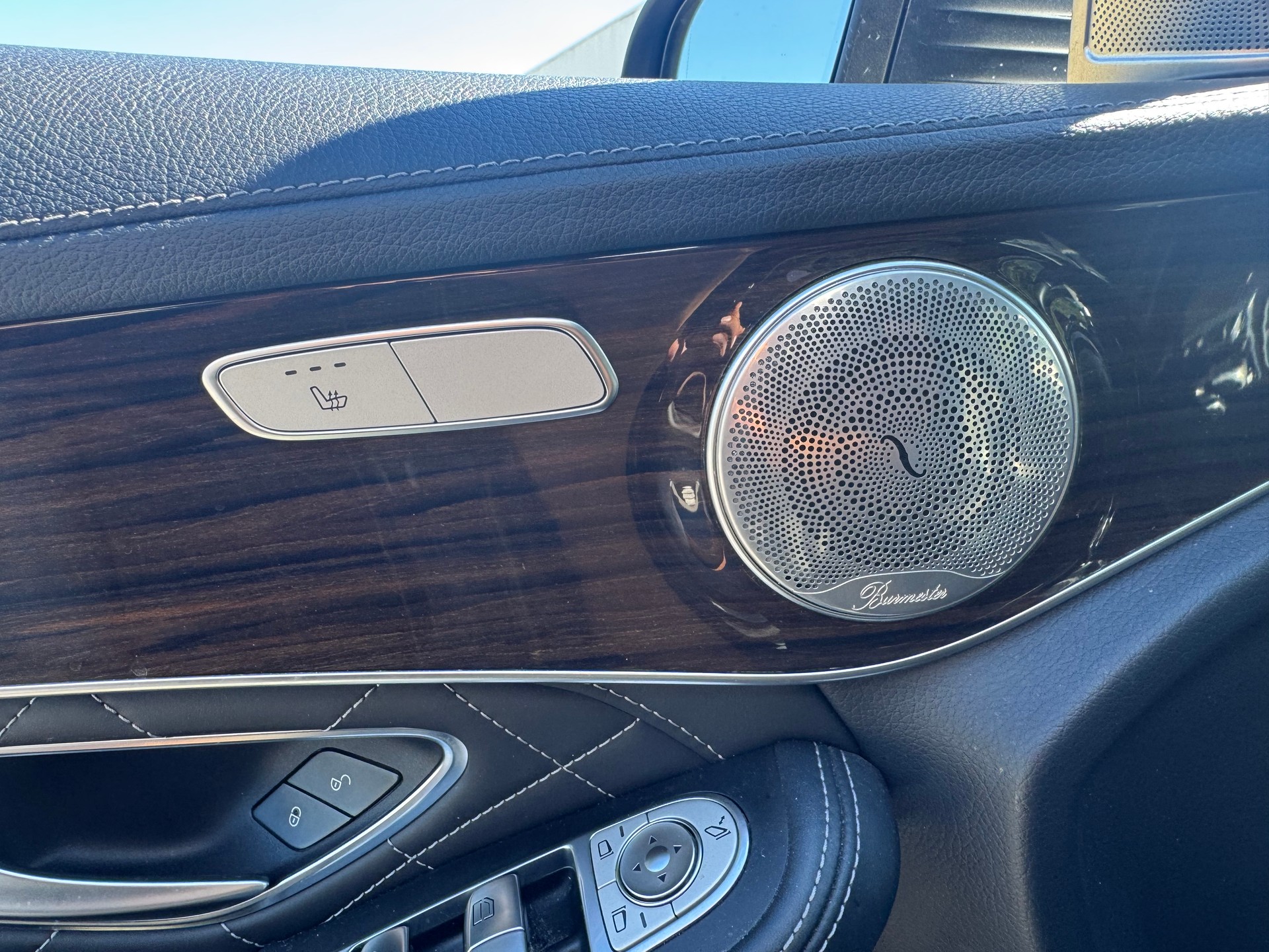 MERCEDES-BENZ GLC 250 d AMG Line 4Matic 9G-Tronic-image-12
