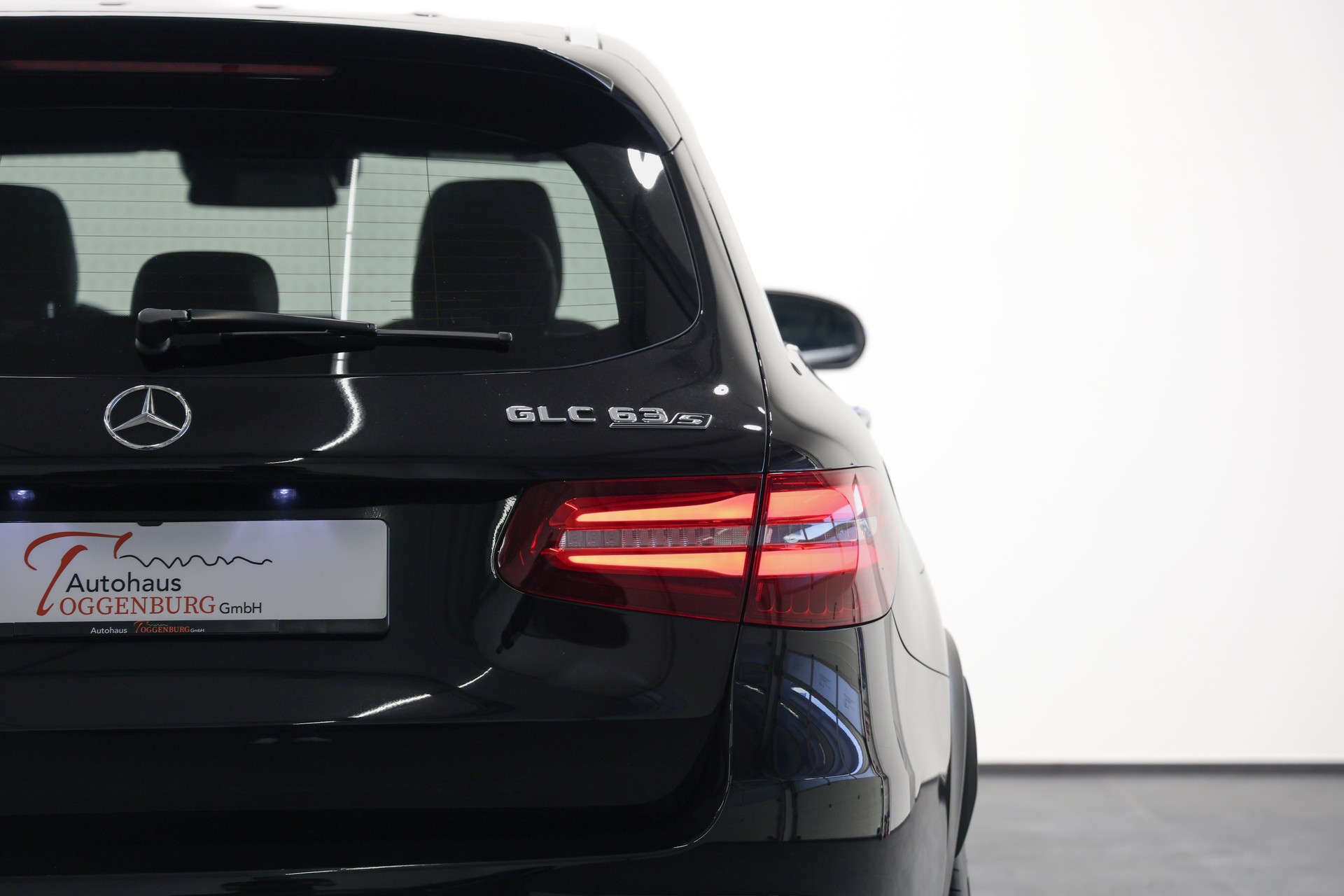 MERCEDES-BENZ GLC 63 S AMG 4Matic+ 9G-Tronic *CH-Fahrzeug*-image-16