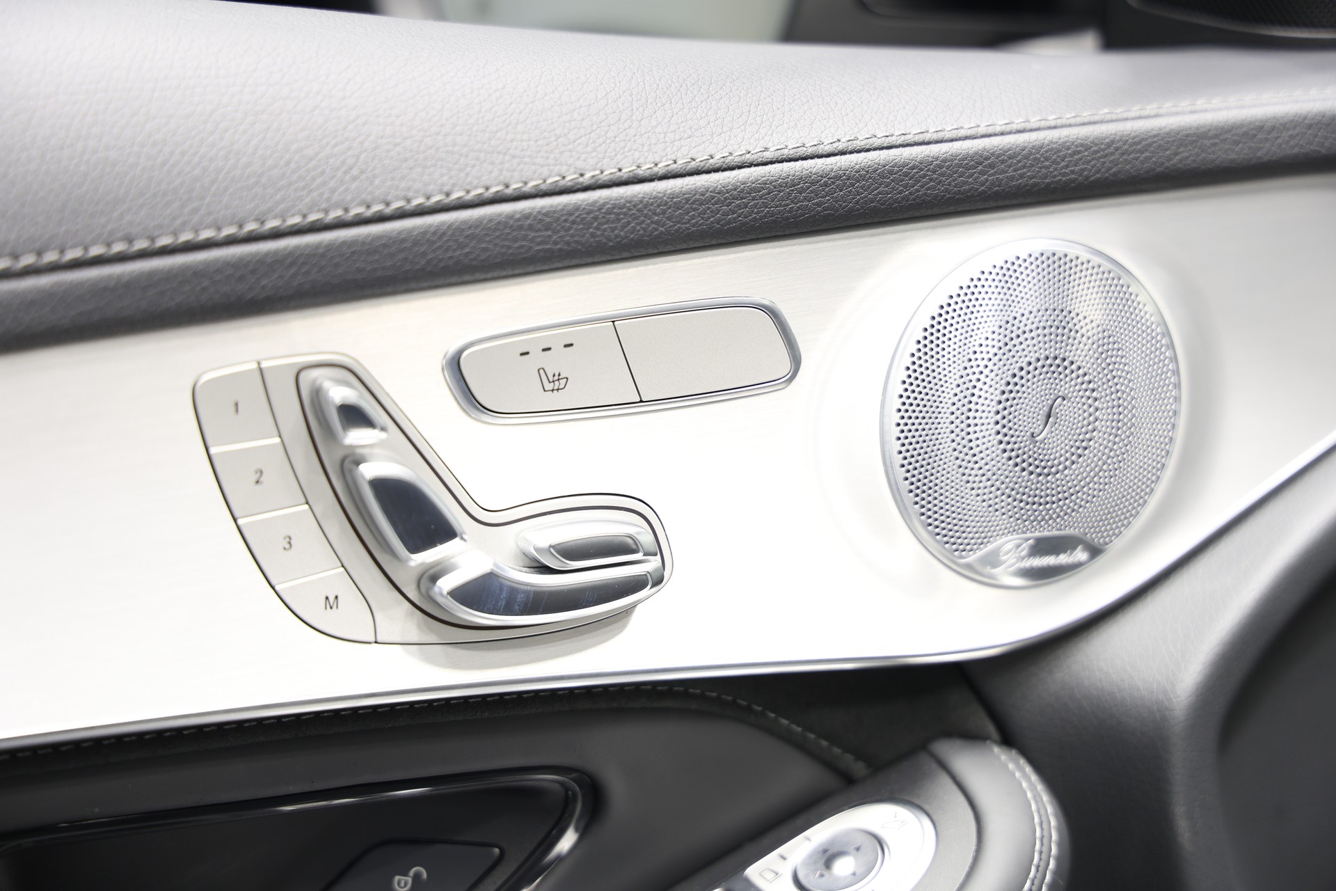 MERCEDES-BENZ GLC 63 S AMG 4Matic+ 9G-Tronic *CH-Fahrzeug*-image-25