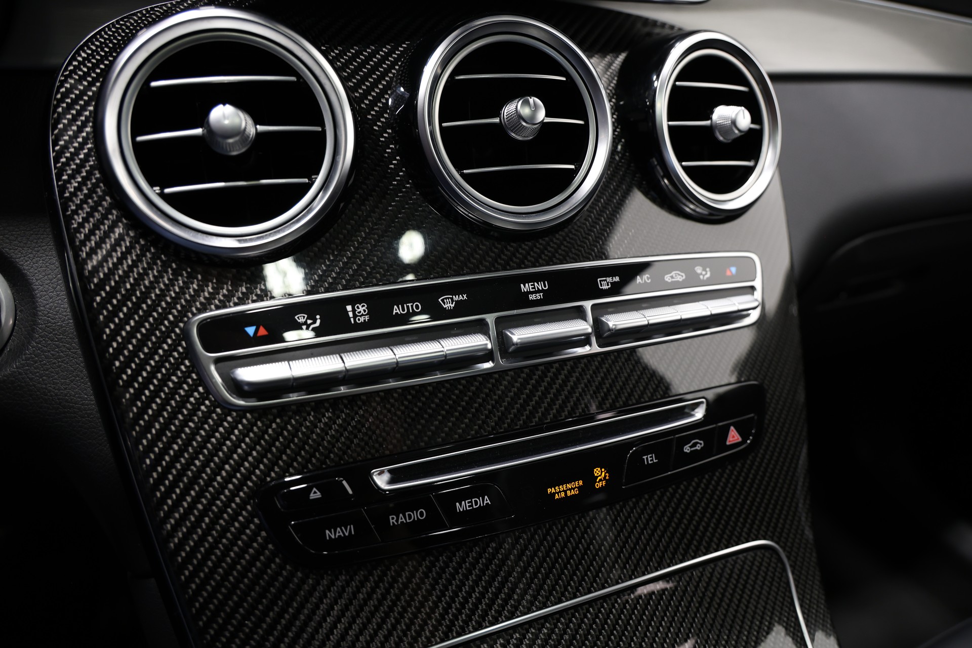 MERCEDES-BENZ GLC 63 S AMG 4Matic+ 9G-Tronic *CH-Fahrzeug*-image-28