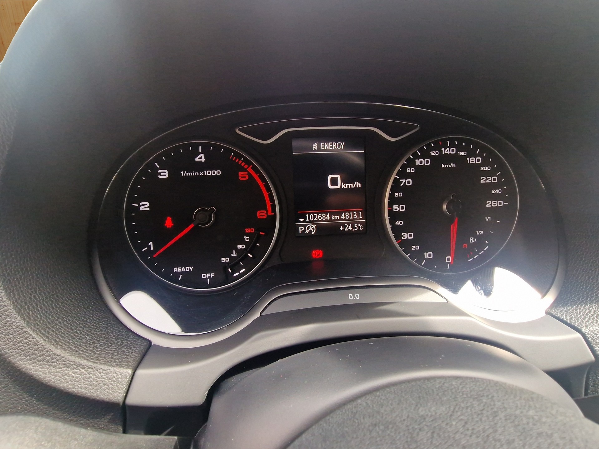 AUDI A3 Sportback 35 TDI Sport S-tronic-image-10