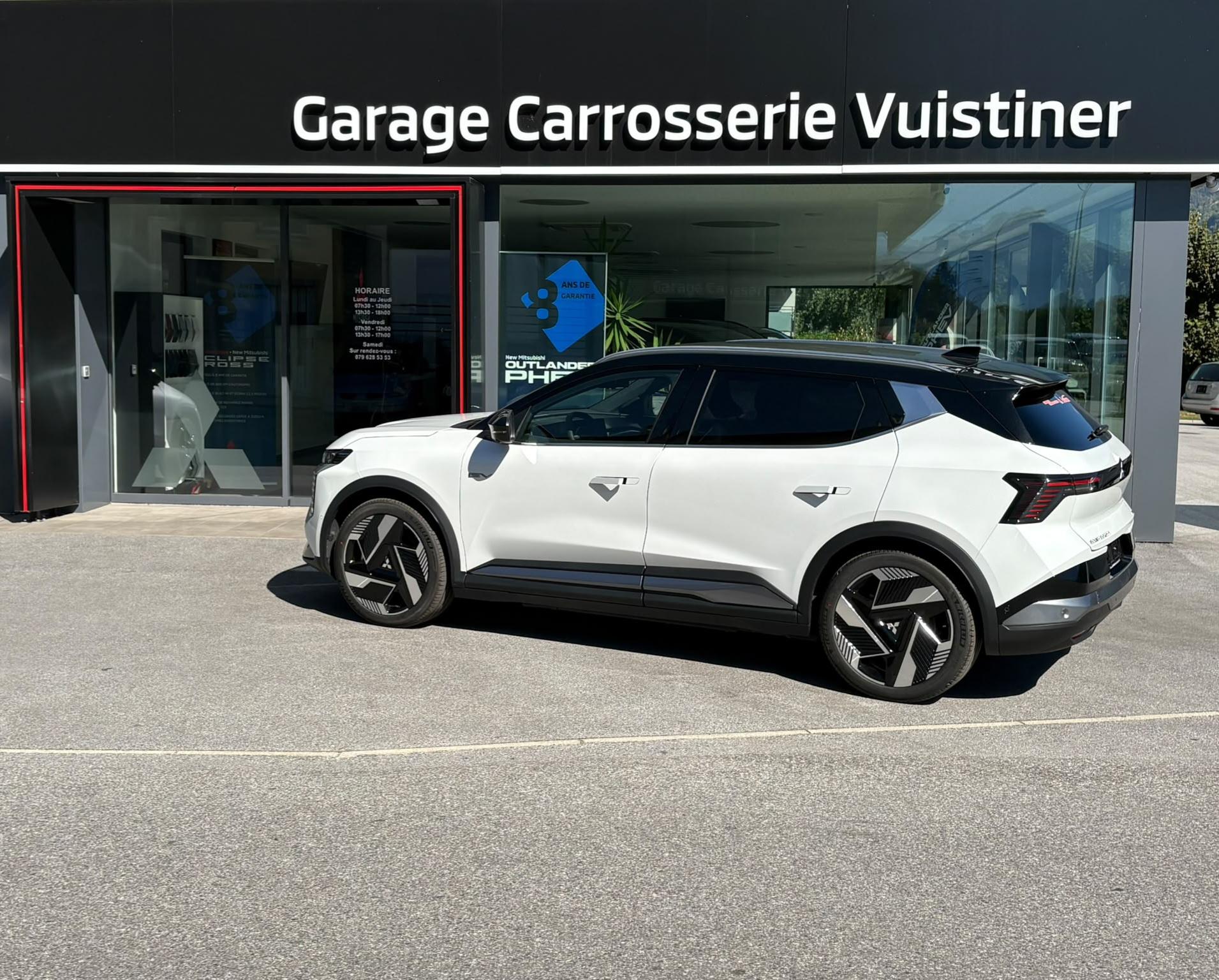 MITSUBISHI Eclipse Cross Intense+-image-1