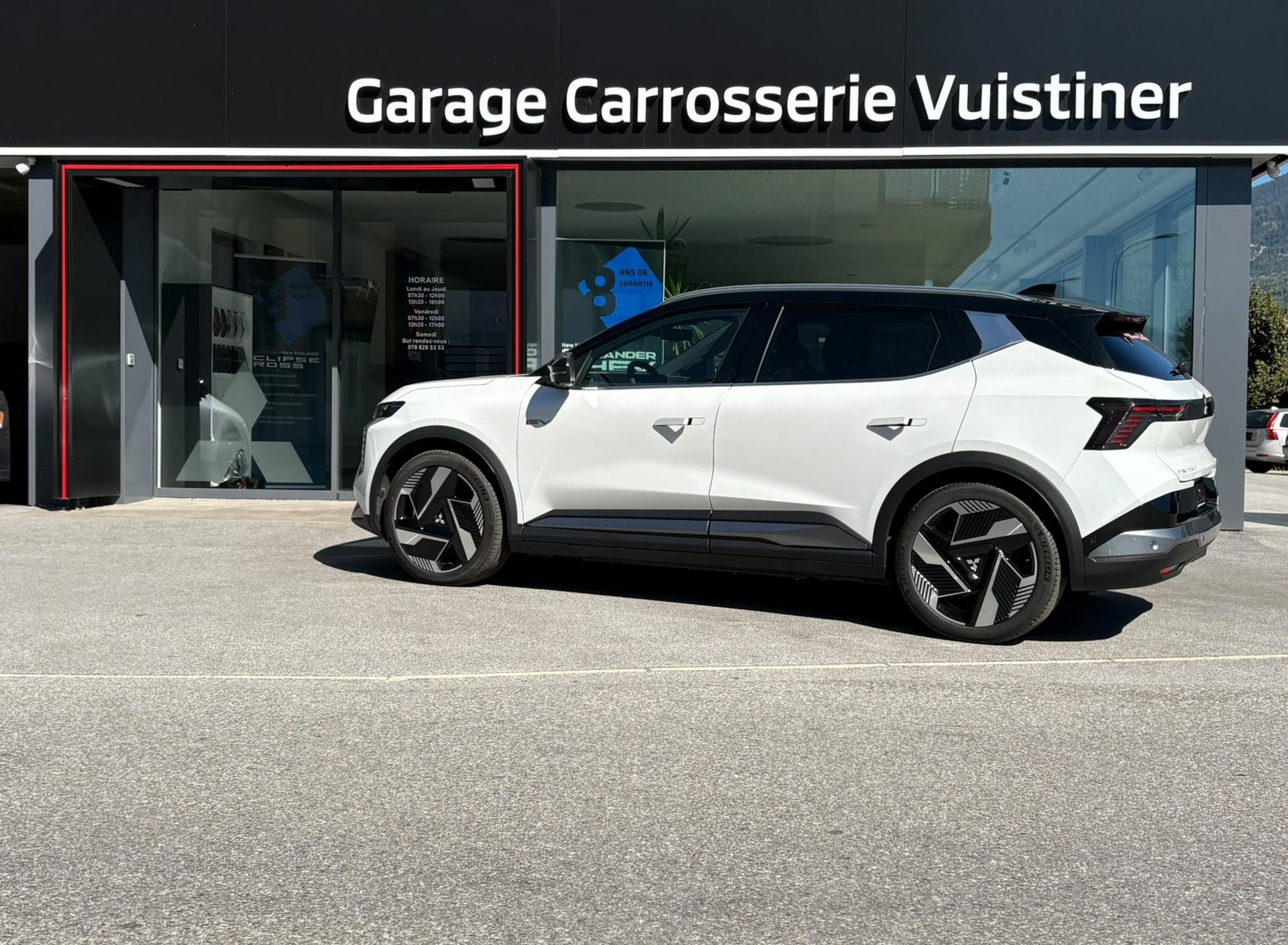 MITSUBISHI Eclipse Cross Intense+-image-3