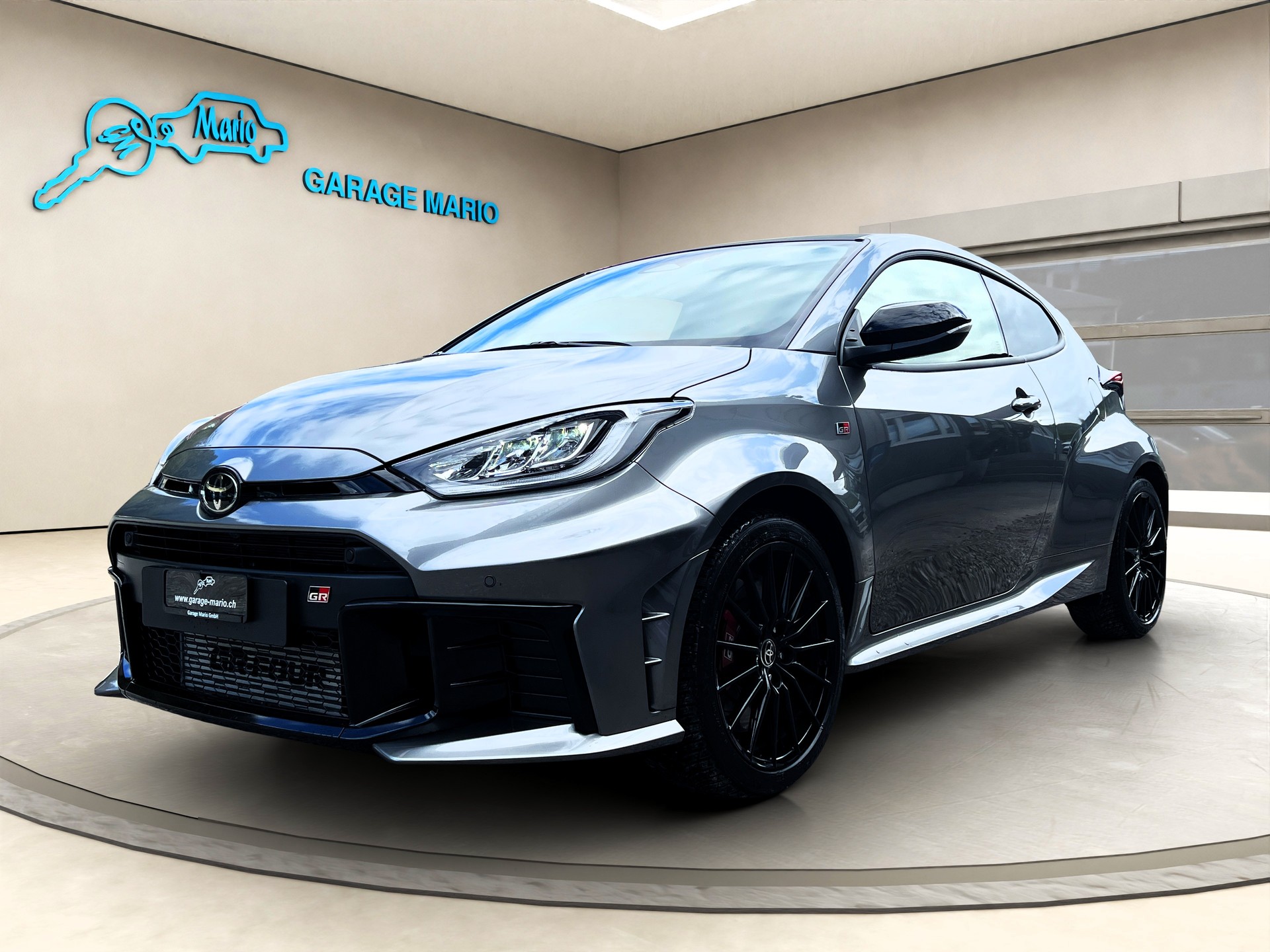 TOYOTA Yaris 1.6 GR Sport ✅CH-Fahrzeug & 8-fach bereift✅ ❗15 Jahre Werksgarantie❗-image-2