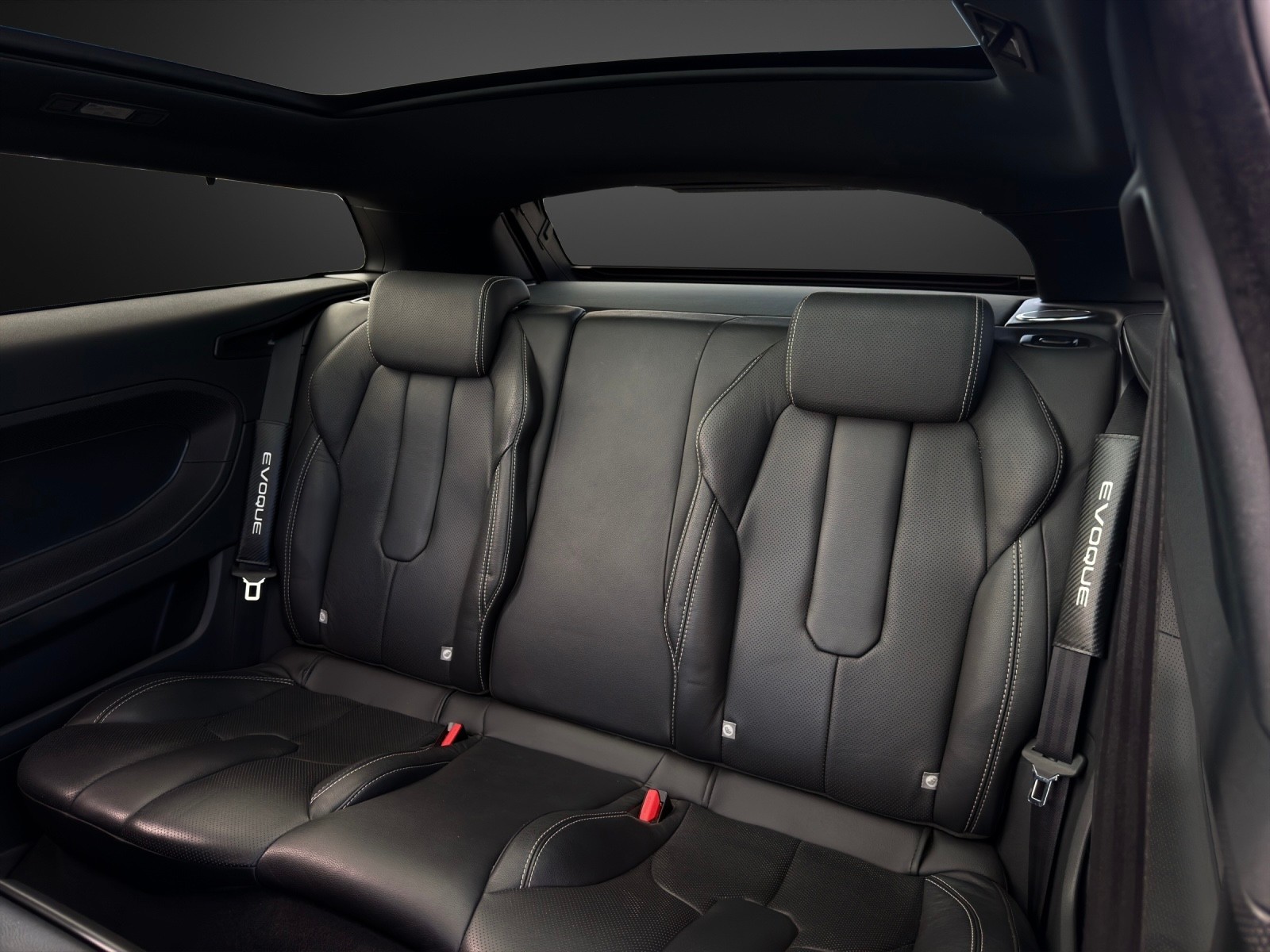 LAND ROVER Range Rover Evoque 2.0 Si4 Dynamic AT6 mit 241 PS-image-12