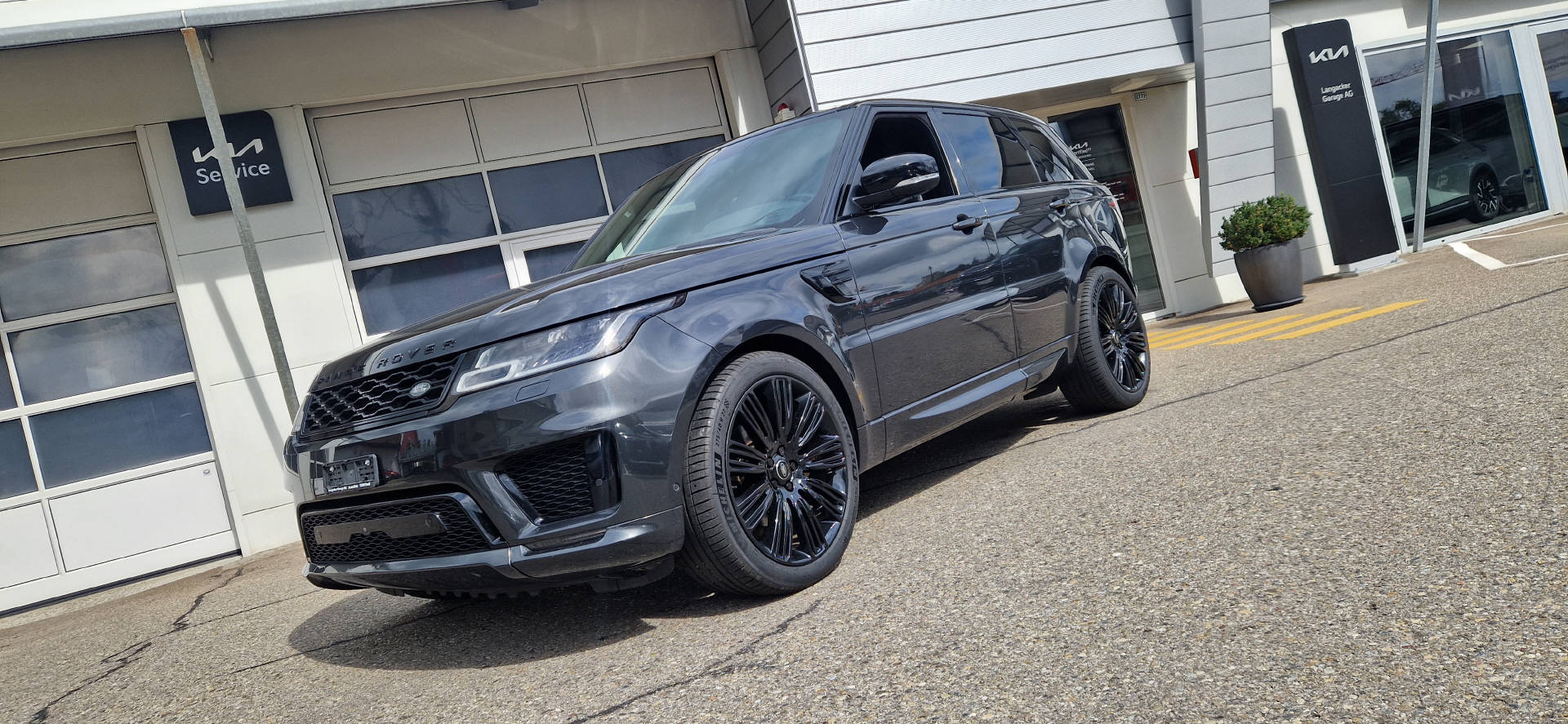 LAND ROVER Range Rover Sport 3.0 SDV6 HSE Dynamic-image-0
