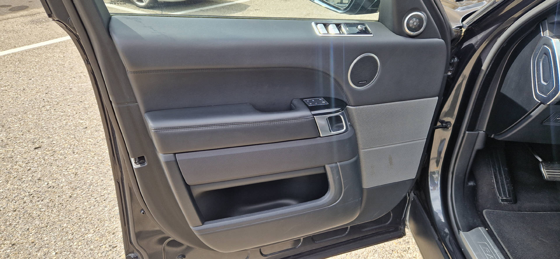 LAND ROVER Range Rover Sport 3.0 SDV6 HSE Dynamic-image-2