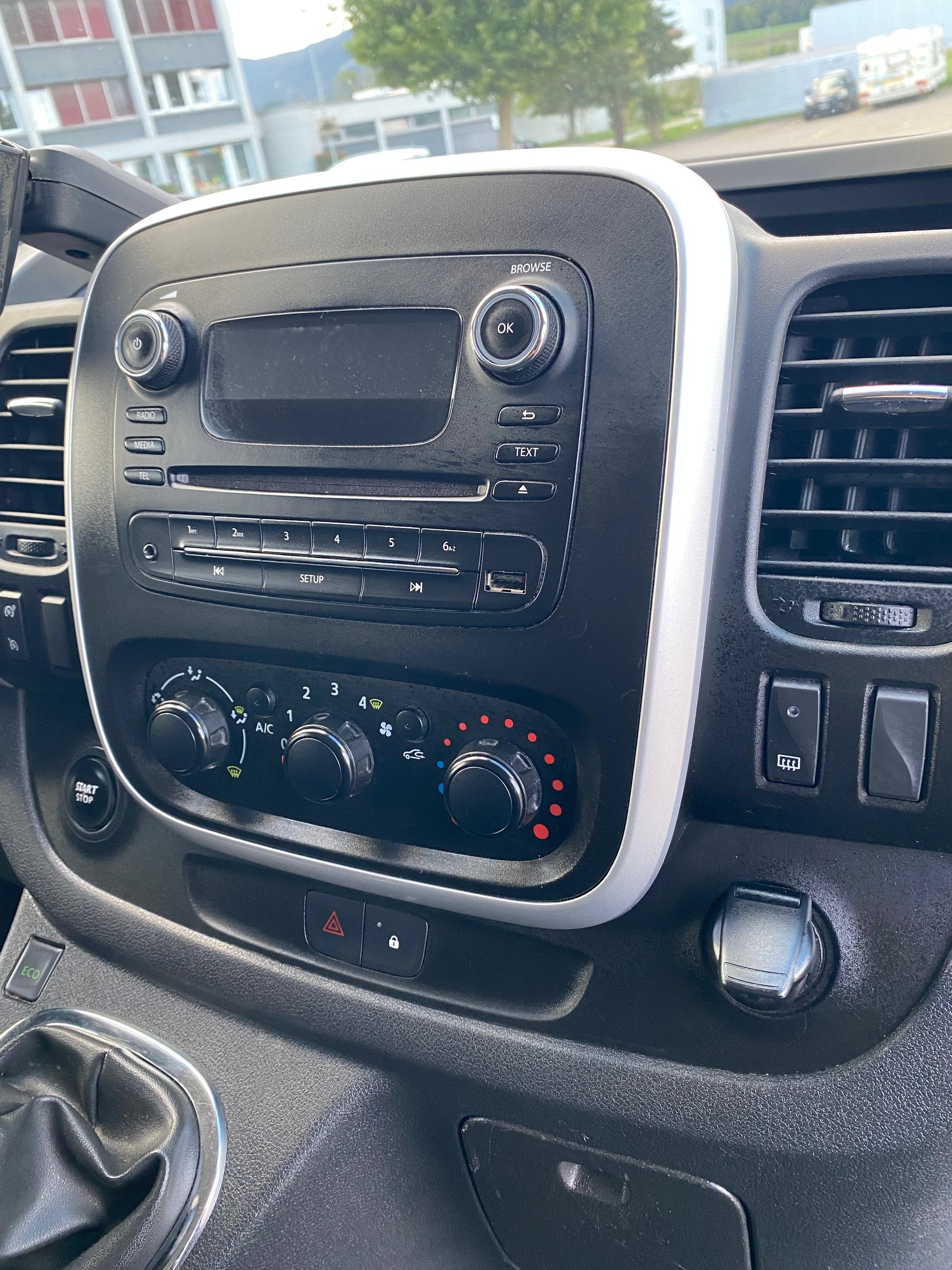 NISSAN NV300 dCi 120 2.9 L1H1 Eco-image-13