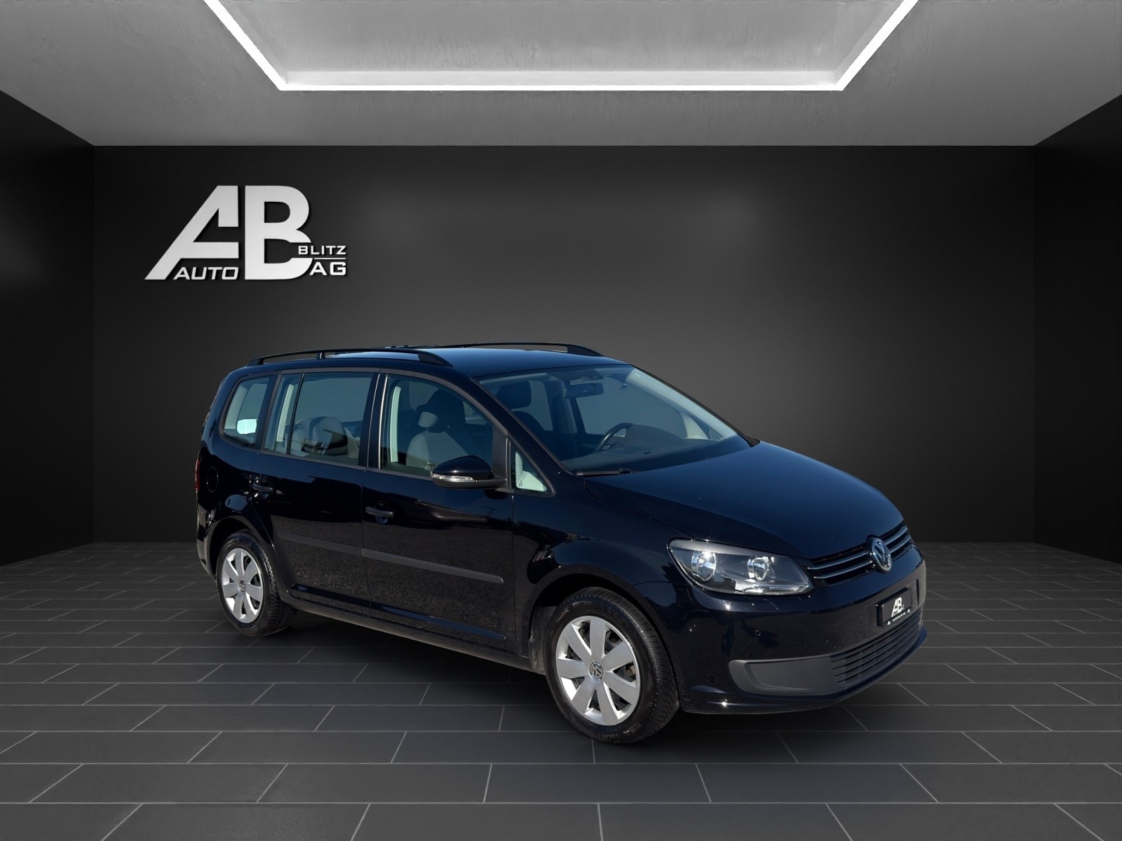 VW Touran 1.4 TSI Trendline DSG mit 140 PS-image-5