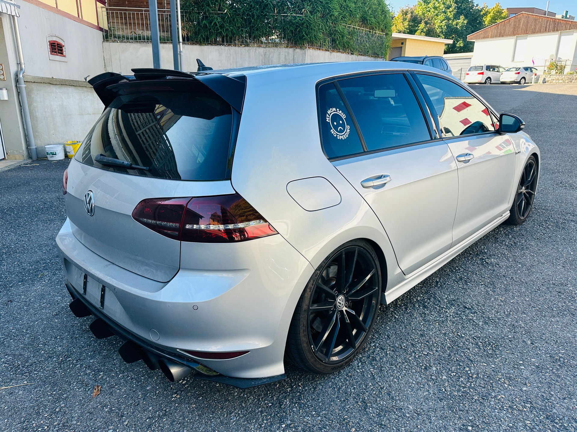VW Golf 2.0 TSI R 4Motion DSG-image-8