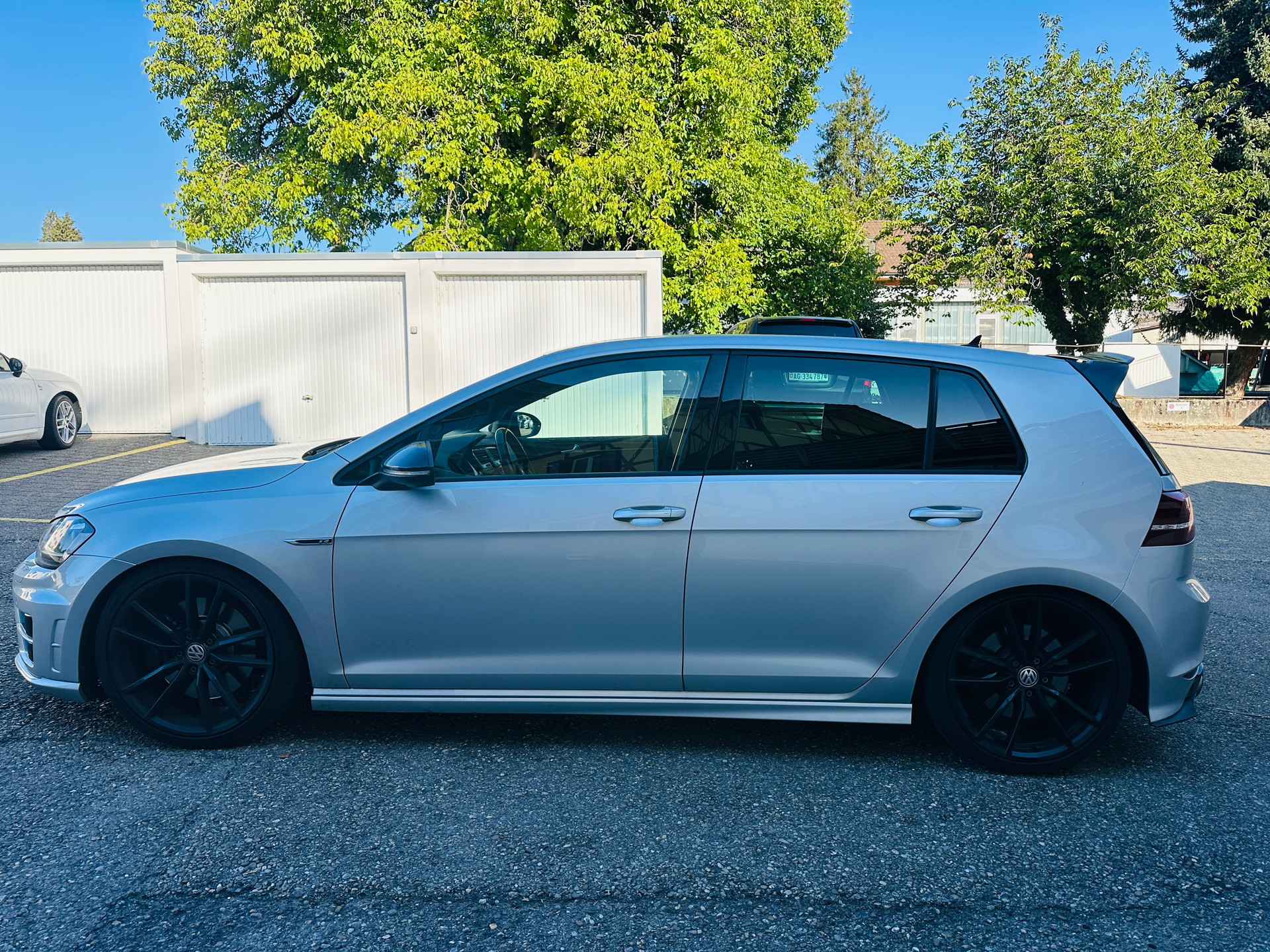 VW Golf 2.0 TSI R 4Motion DSG-image-3