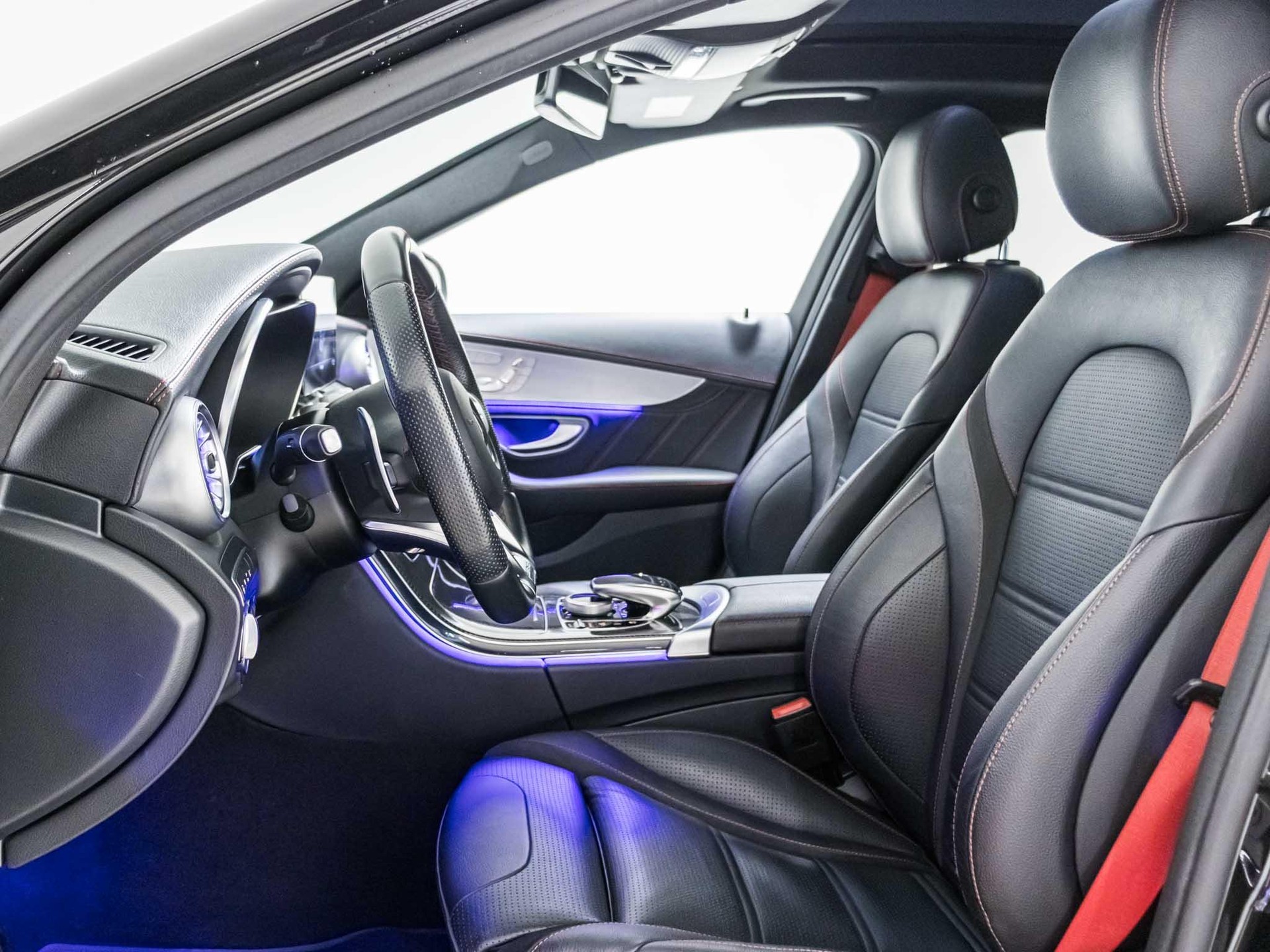 MERCEDES-BENZ C 43 AMG 4MATIC T-Modell-image-6