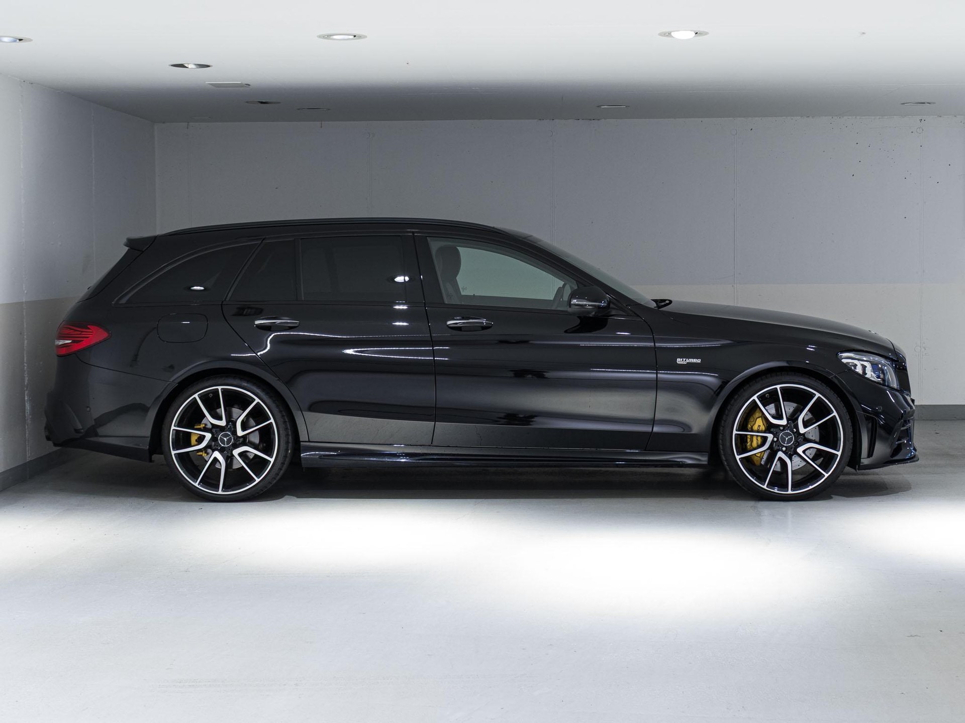 MERCEDES-BENZ C 43 AMG 4MATIC T-Modell-image-1