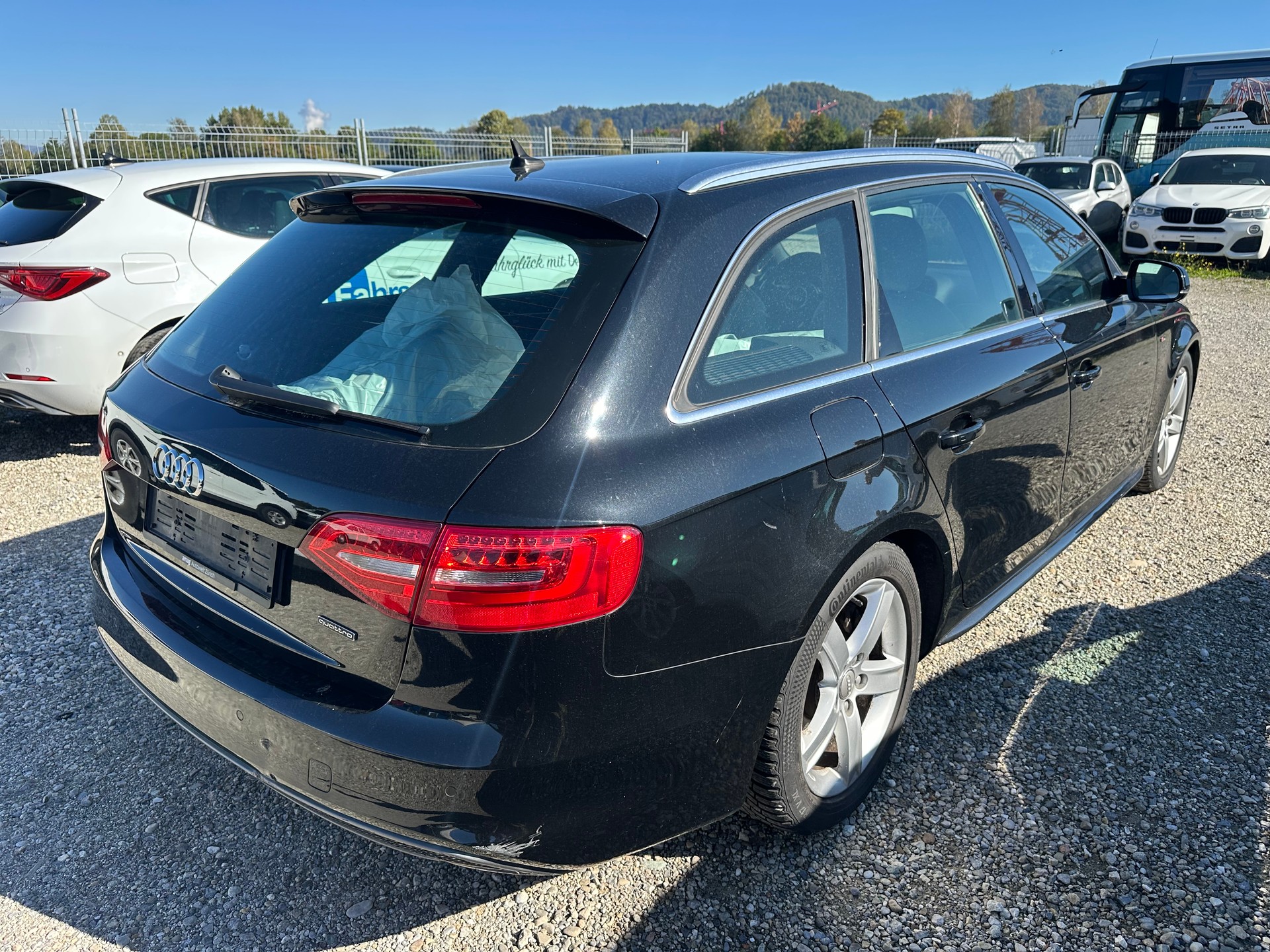 AUDI A4 Avant 2.0 TDI quattro S-tronic-image-3