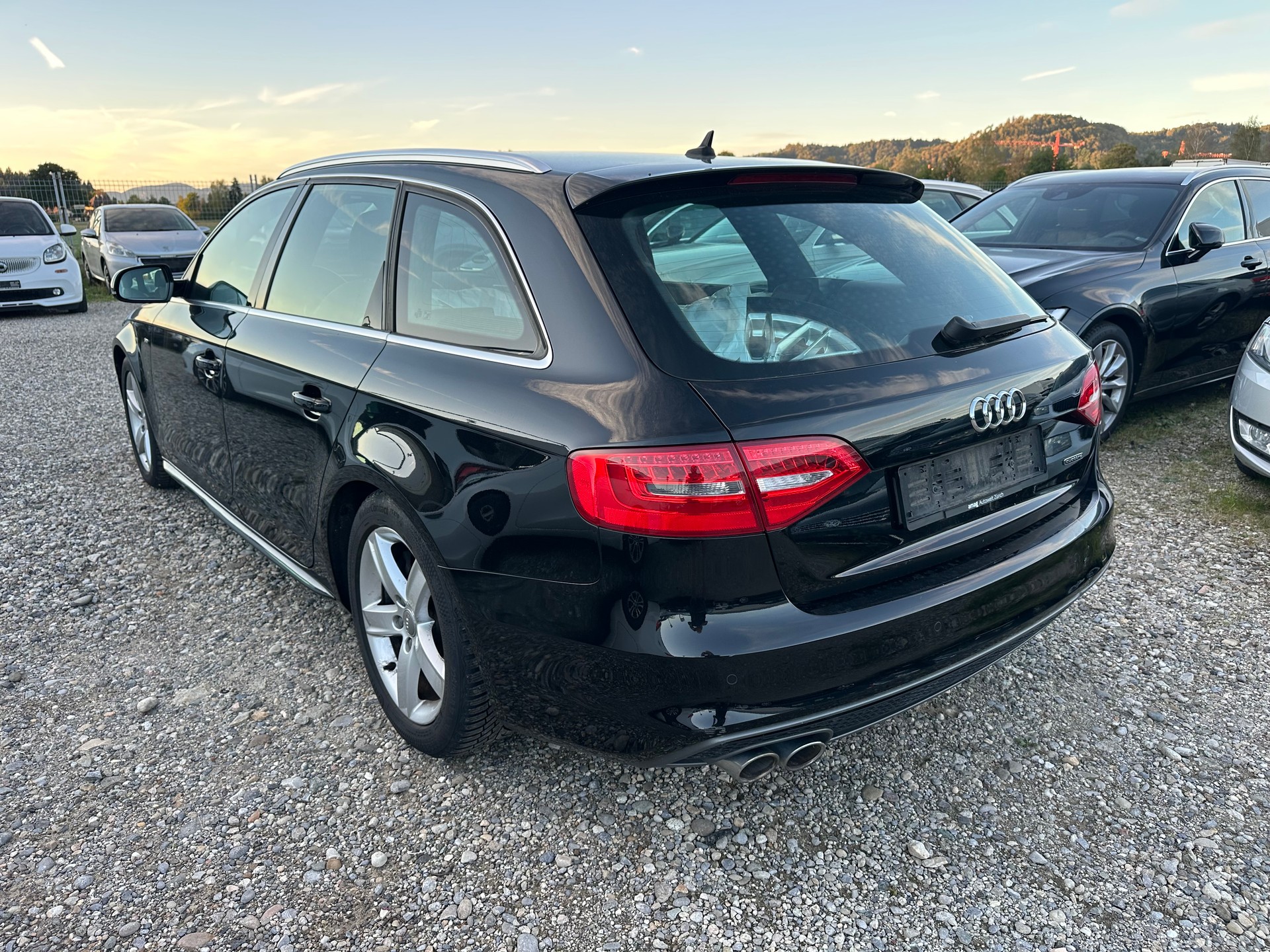 AUDI A4 Avant 2.0 TDI quattro S-tronic-image-5