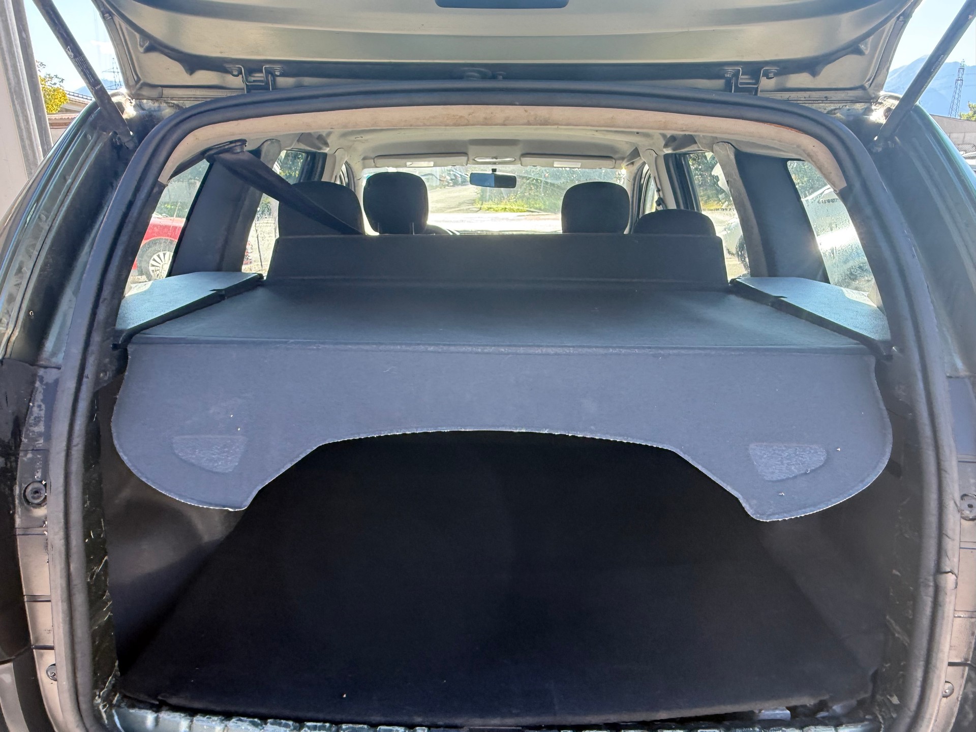 DACIA Duster 1.6 Lauréate 4x4-image-4