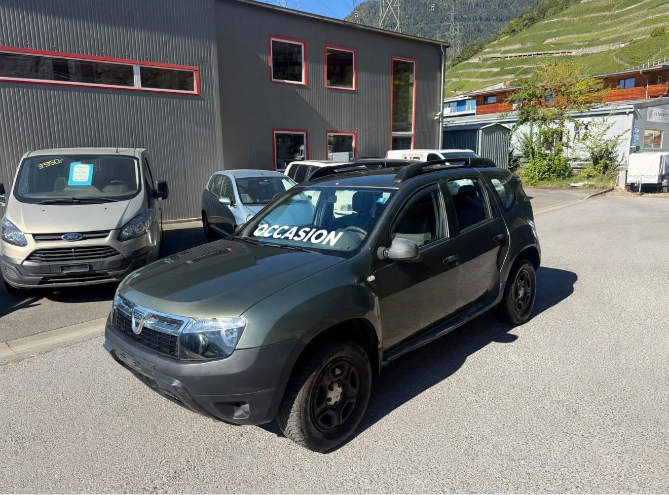 DACIA Duster 1.6 Lauréate 4x4-image-0