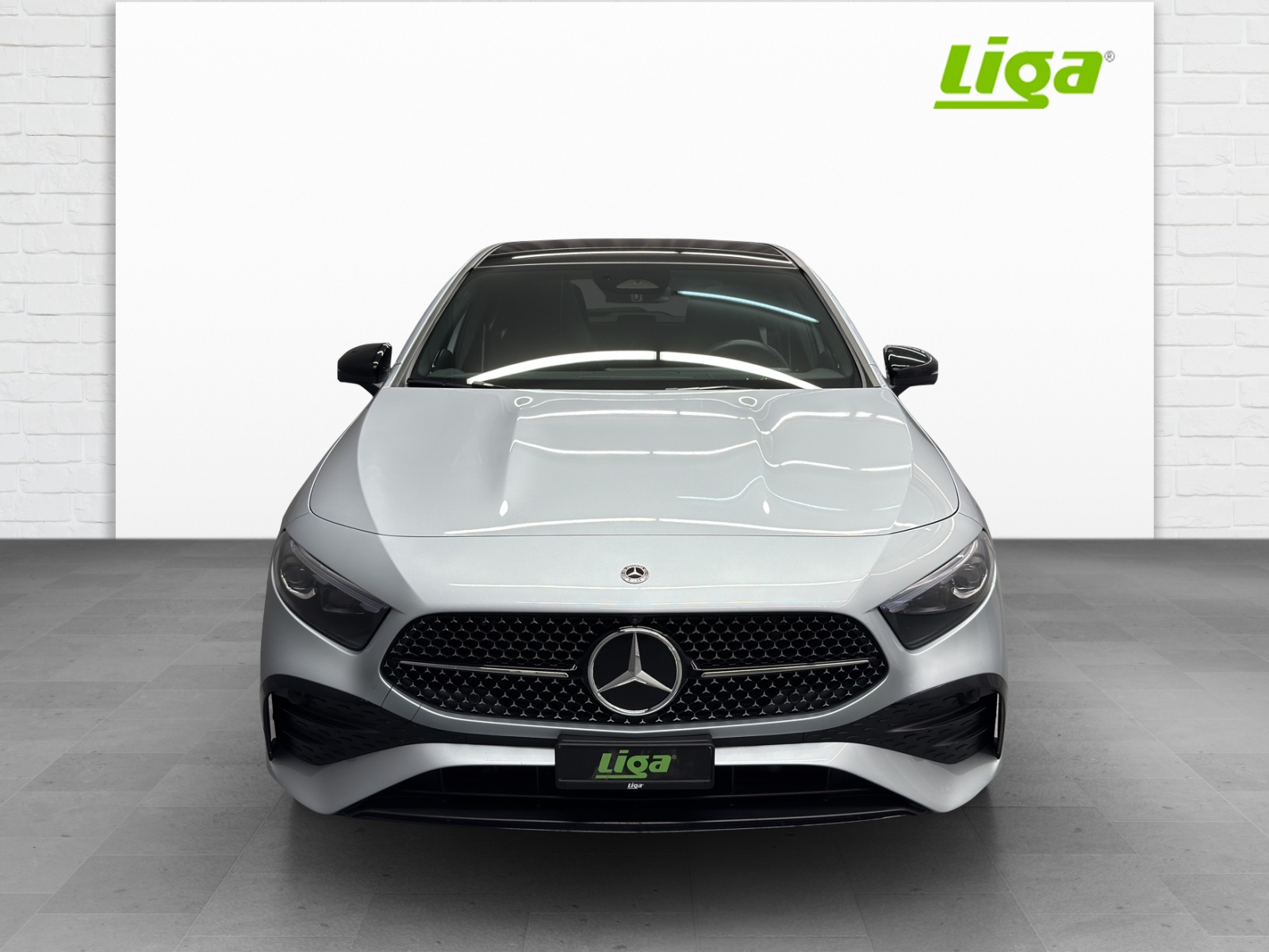 MERCEDES-BENZ A 250 AMG Line 4Matic-image-1