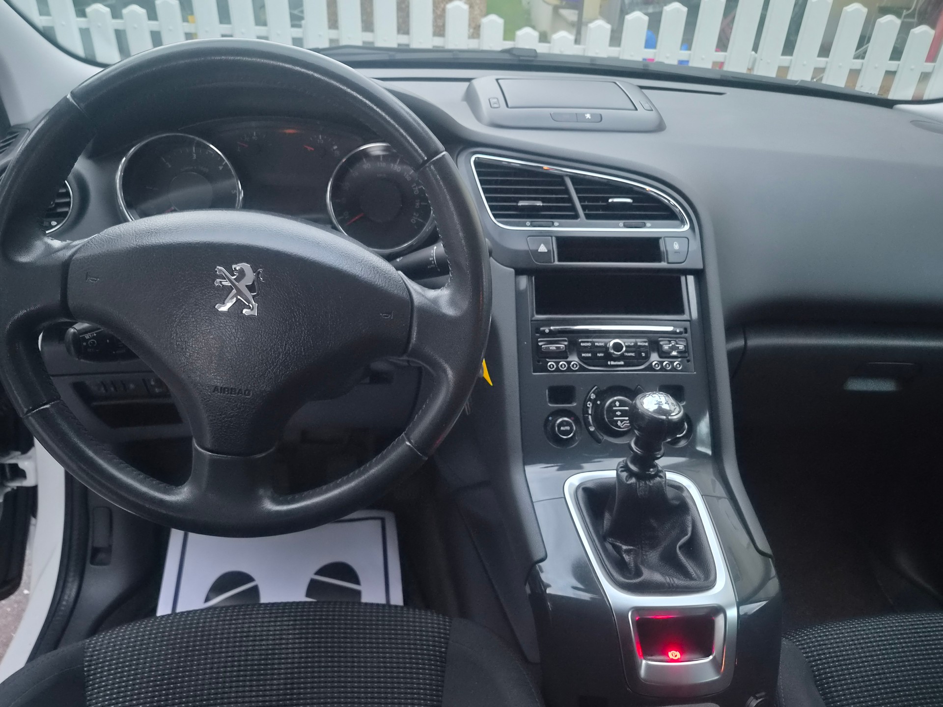 PEUGEOT 5008 2.0 HDI Business-image-11
