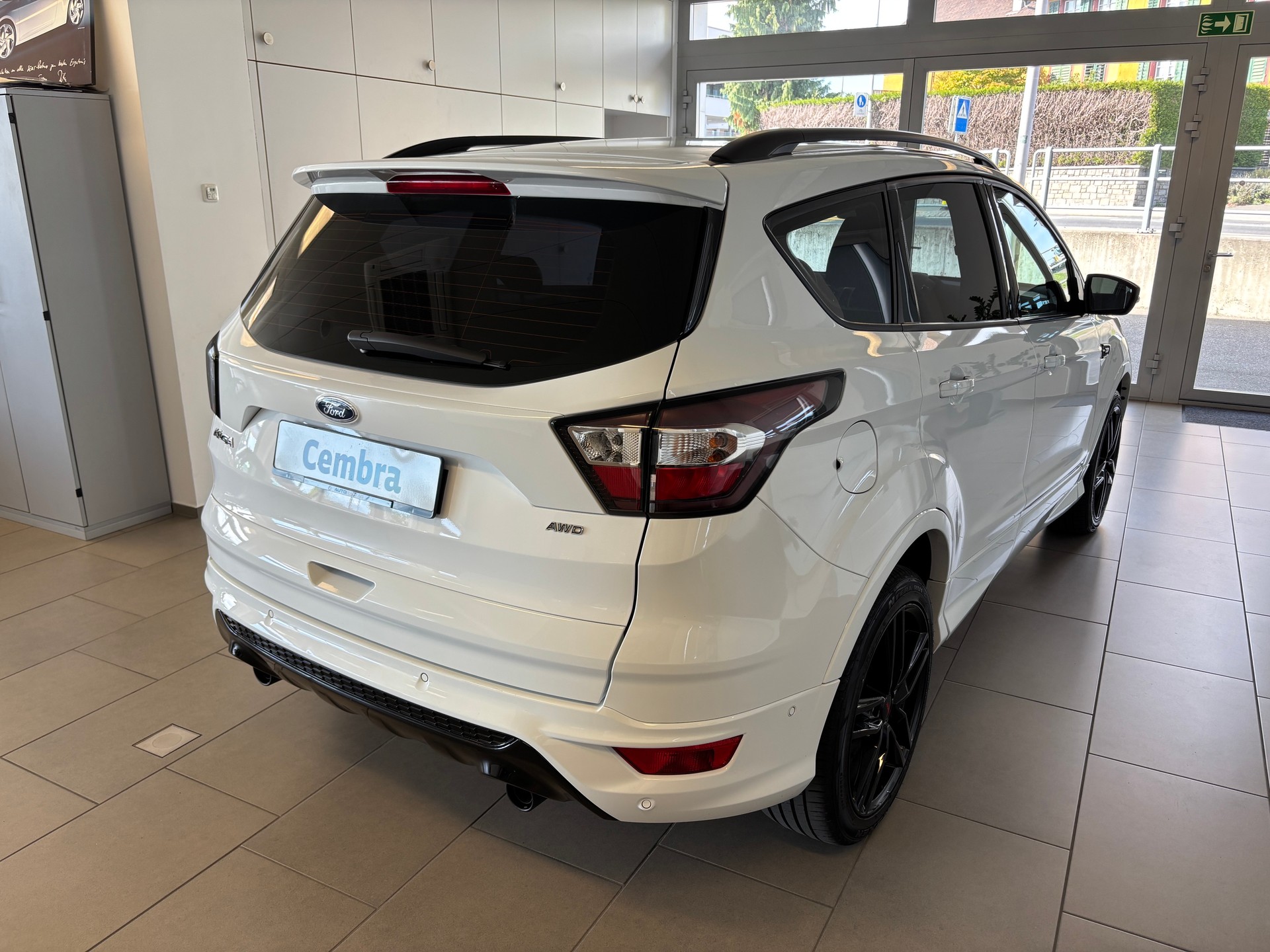 FORD Kuga 2.0 TDCi ST Line High 4WD PowerShift-image-2