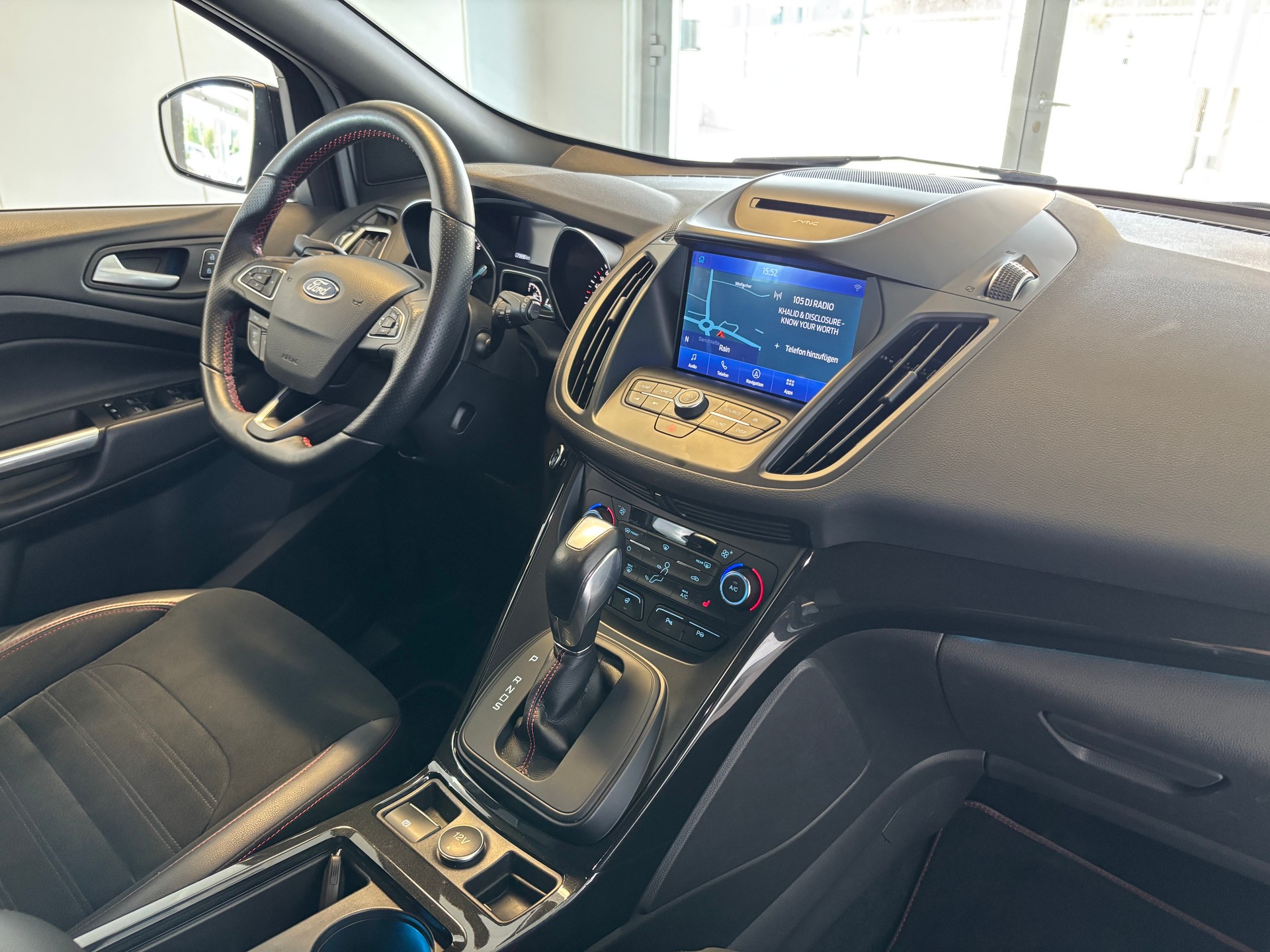 FORD Kuga 2.0 TDCi ST Line High 4WD PowerShift-image-8
