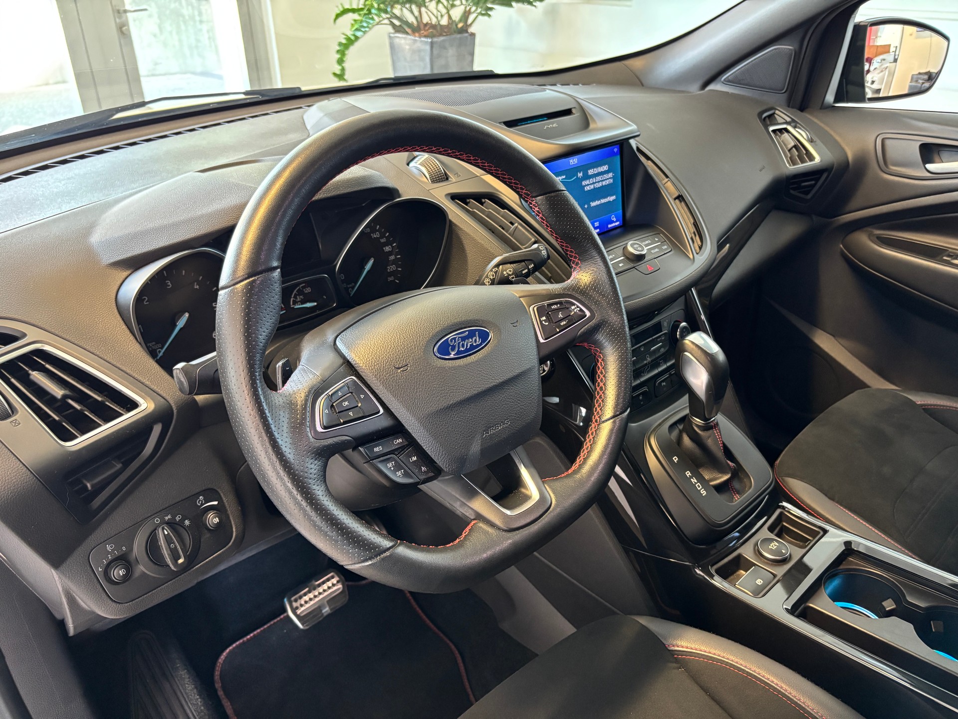 FORD Kuga 2.0 TDCi ST Line High 4WD PowerShift-image-5