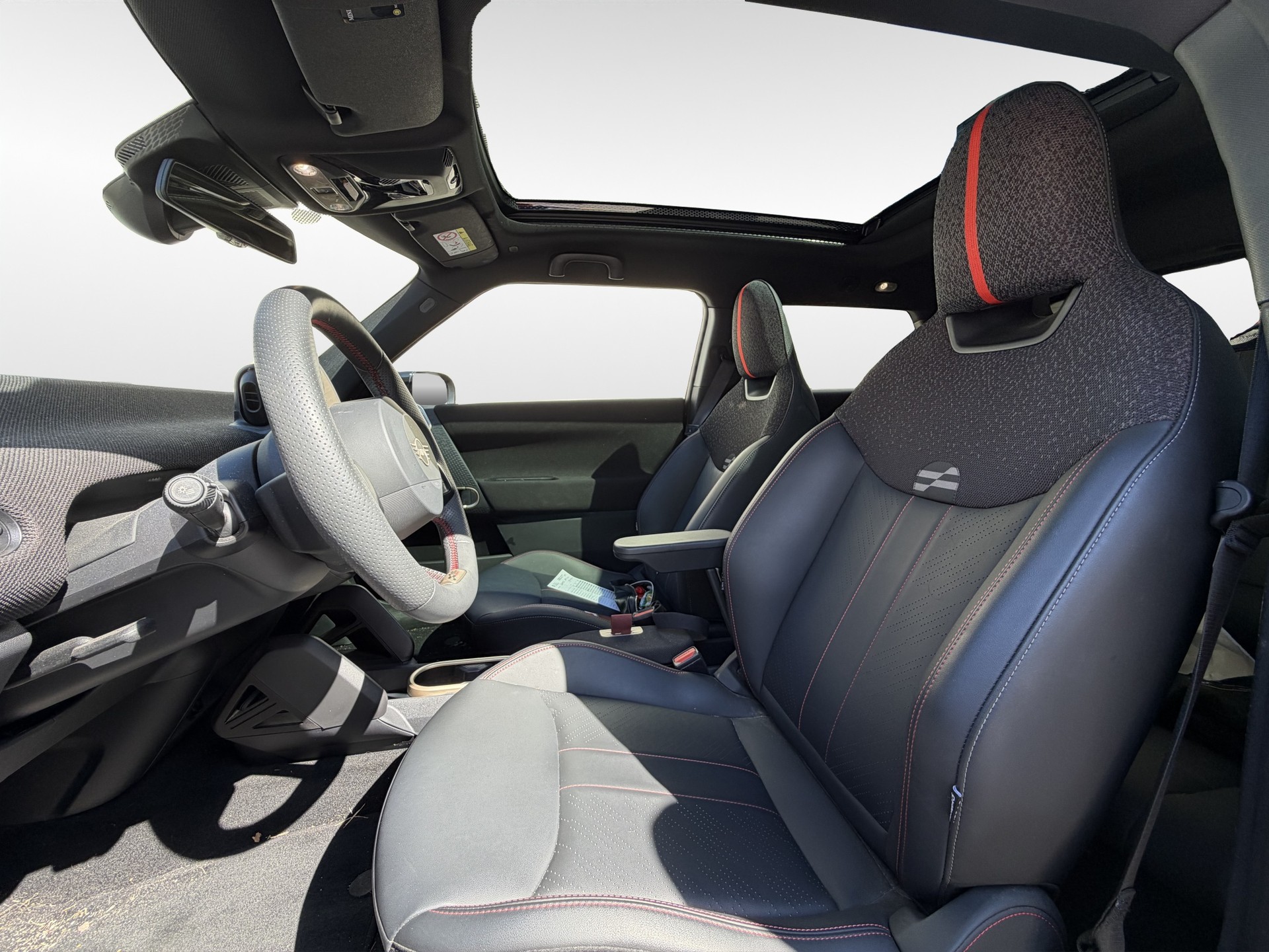MINI Cooper SE JCW-image-8