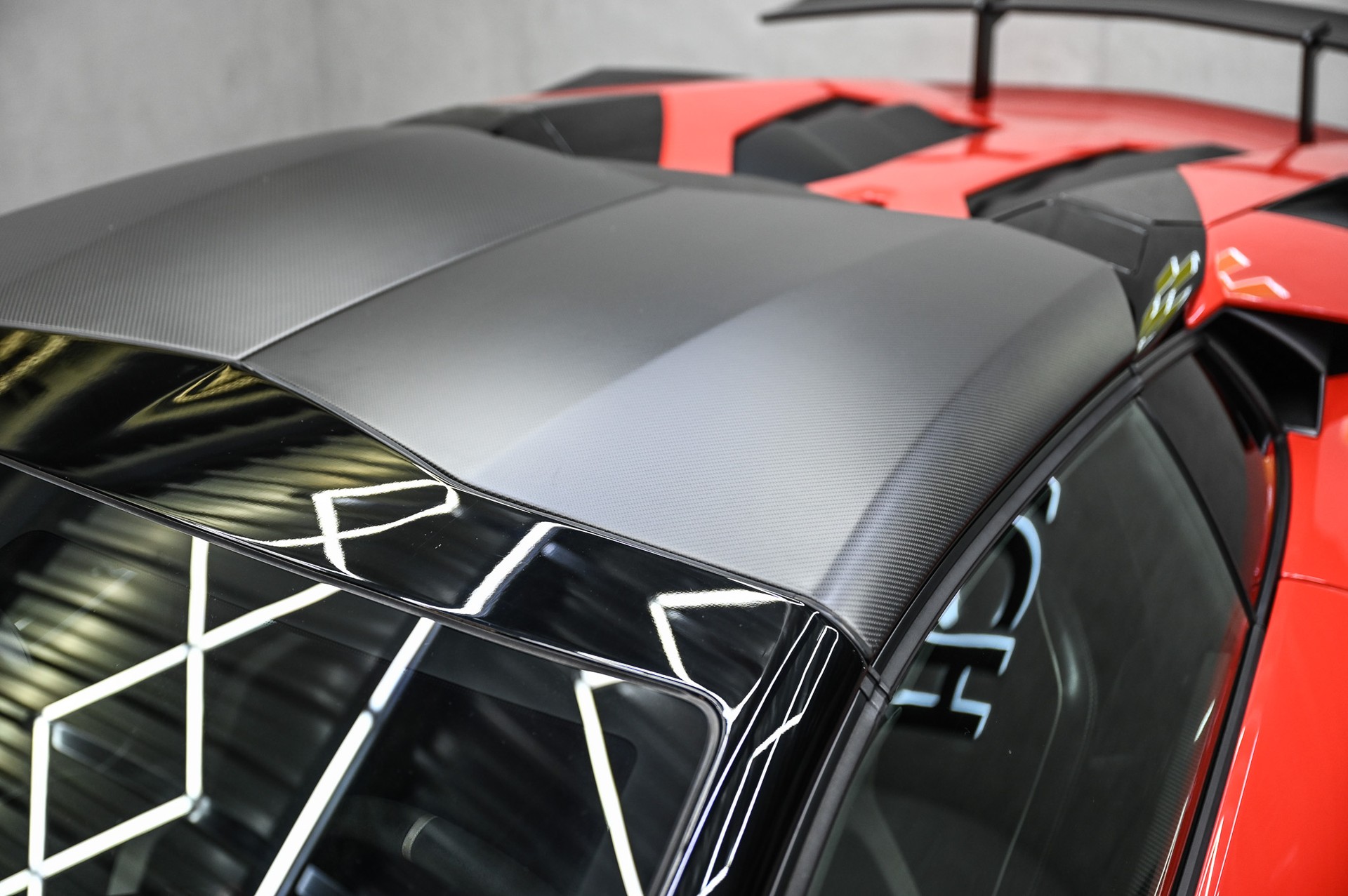 LAMBORGHINI Aventador SV Roadster LP 750-4 E-Gear 1 of 500-image-21