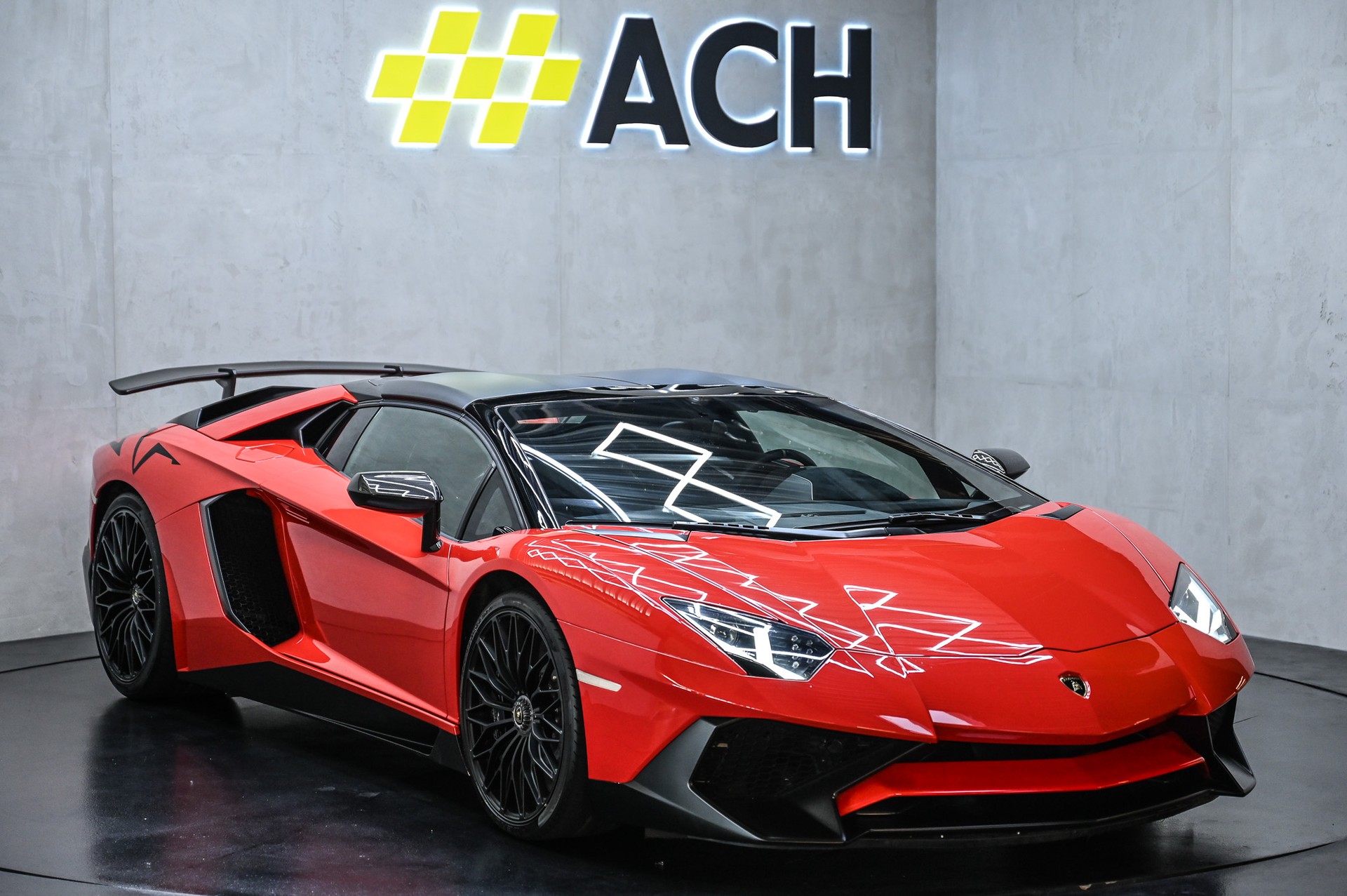 LAMBORGHINI Aventador SV Roadster LP 750-4 E-Gear 1 of 500-image-6