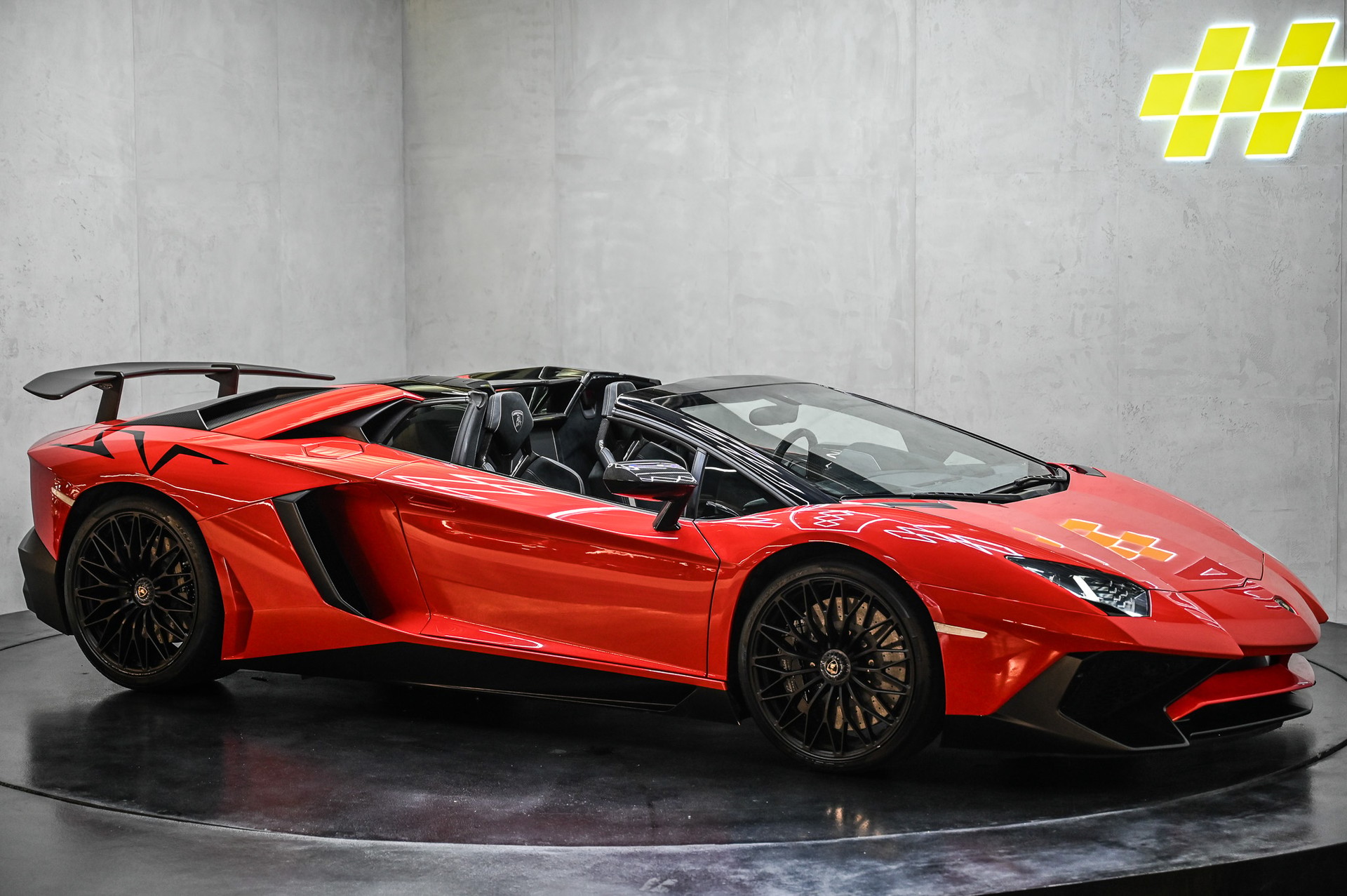 LAMBORGHINI Aventador SV Roadster LP 750-4 E-Gear 1 of 500-image-17