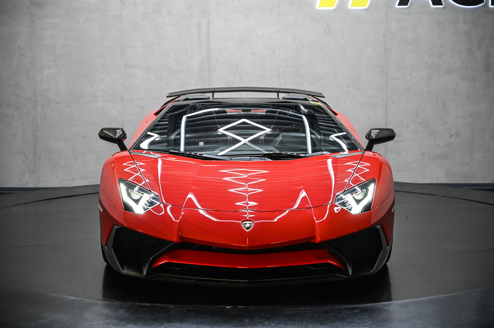 LAMBORGHINI Aventador SV Roadster LP 750-4 E-Gear 1 of 500-image-1