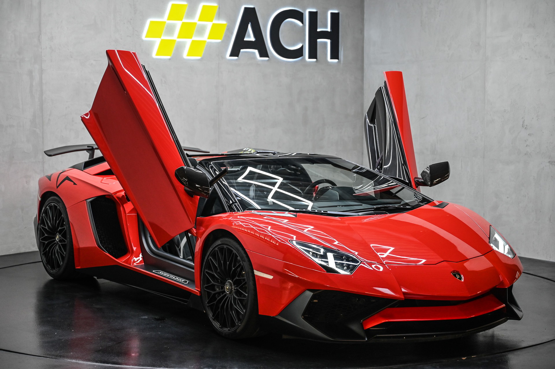 LAMBORGHINI Aventador SV Roadster LP 750-4 E-Gear 1 of 500-image-3
