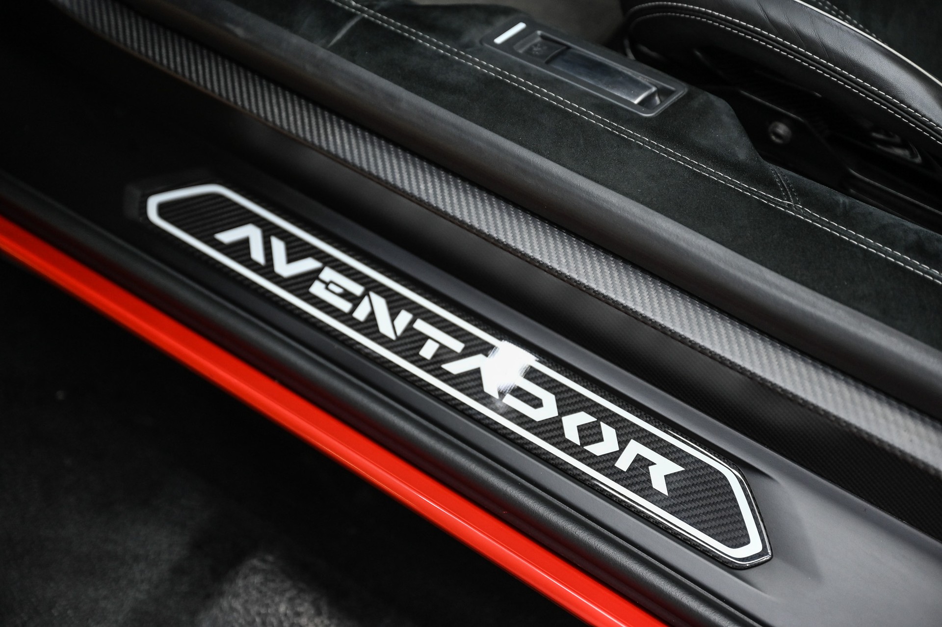 LAMBORGHINI Aventador SV Roadster LP 750-4 E-Gear 1 of 500-image-30