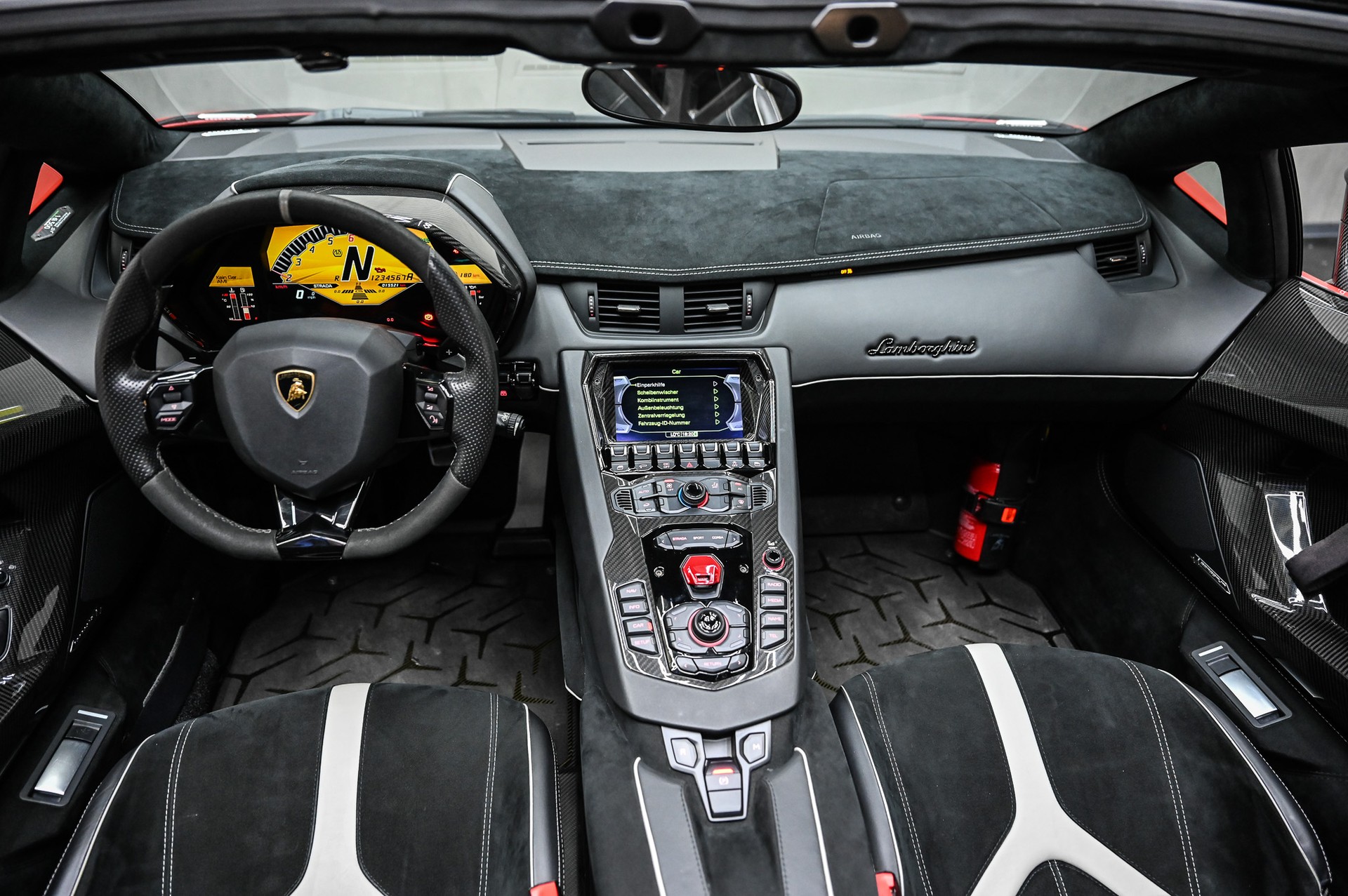 LAMBORGHINI Aventador SV Roadster LP 750-4 E-Gear 1 of 500-image-32