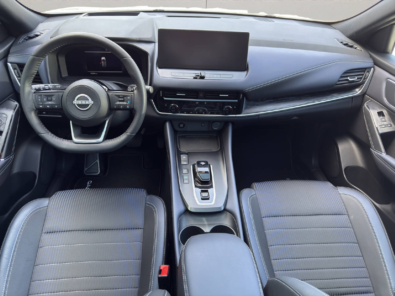 NISSAN Qashqai 1.5 VC-T Tekna-image-6