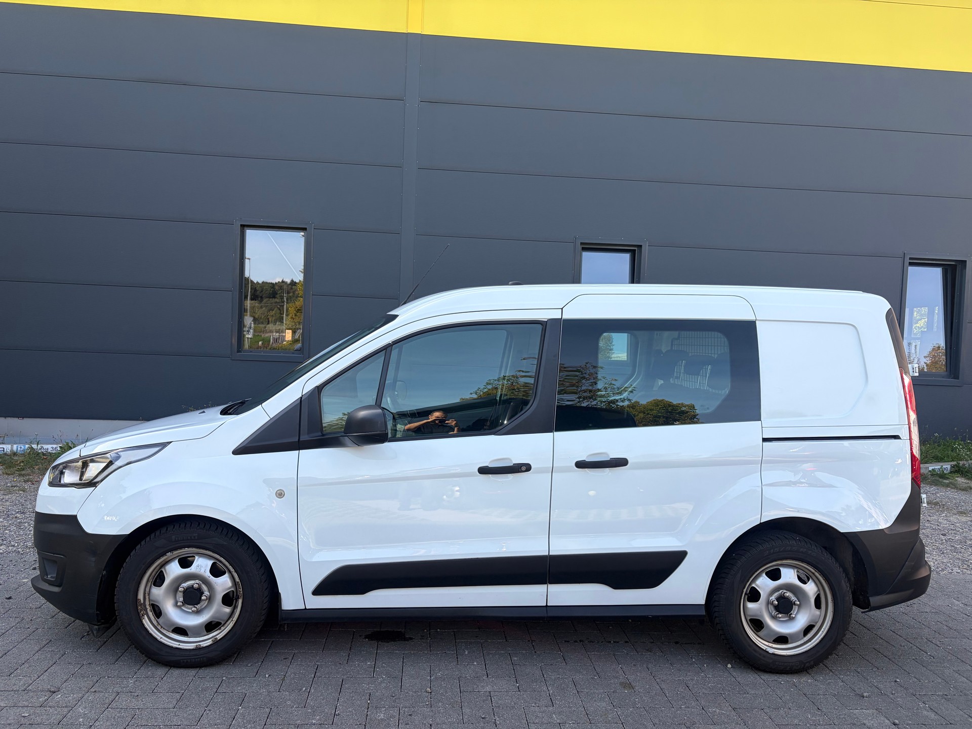 FORD Transit Connect Van T220 DCIV 1.5 EcoBlue Ambiente-image-7