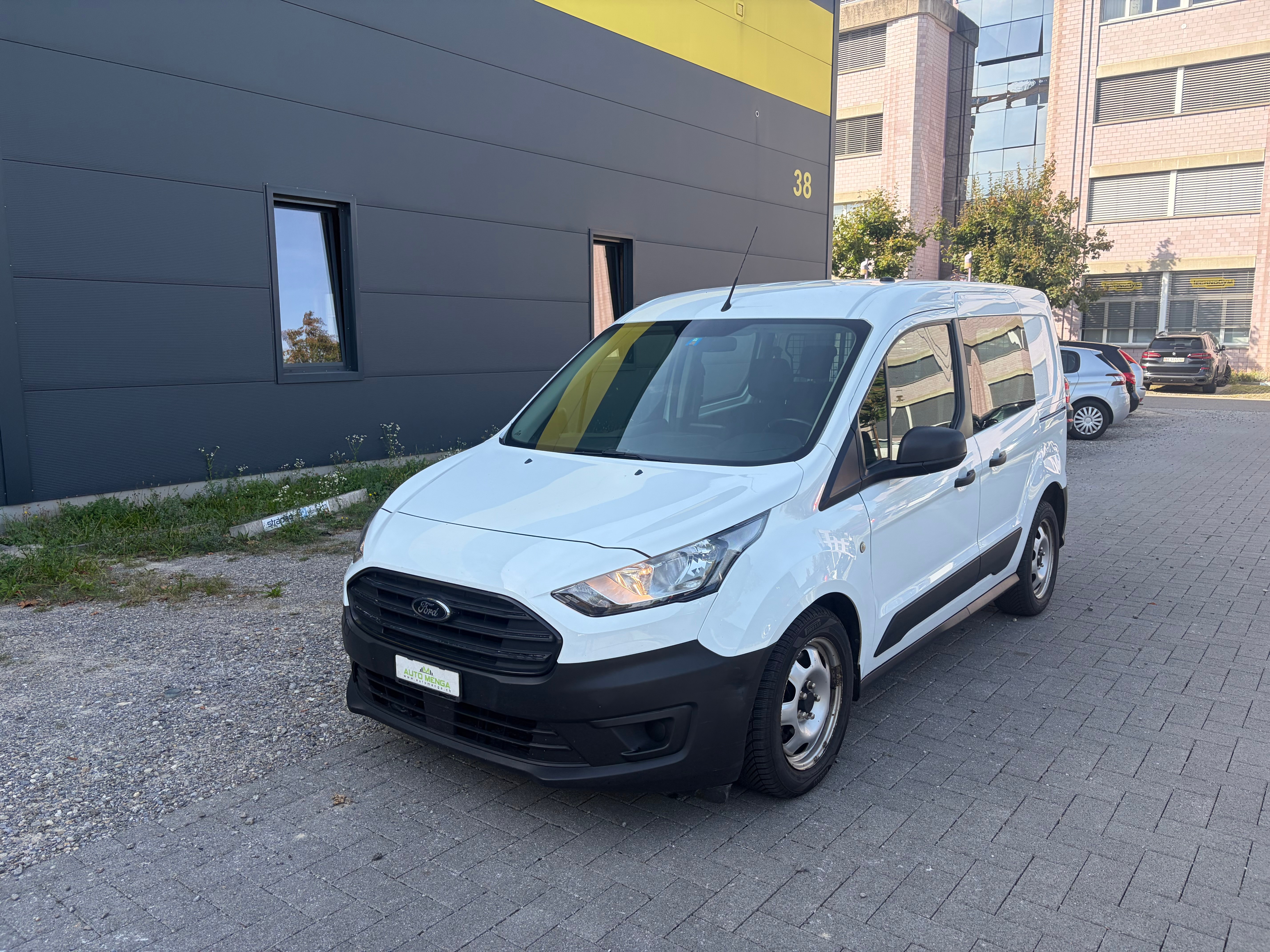 Car photo