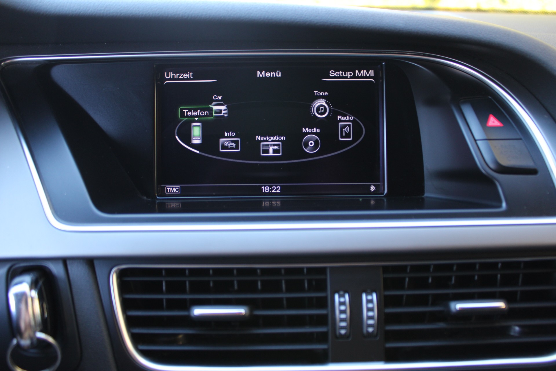 AUDI A4 Avant 2.0 TDI multitronic-image-9