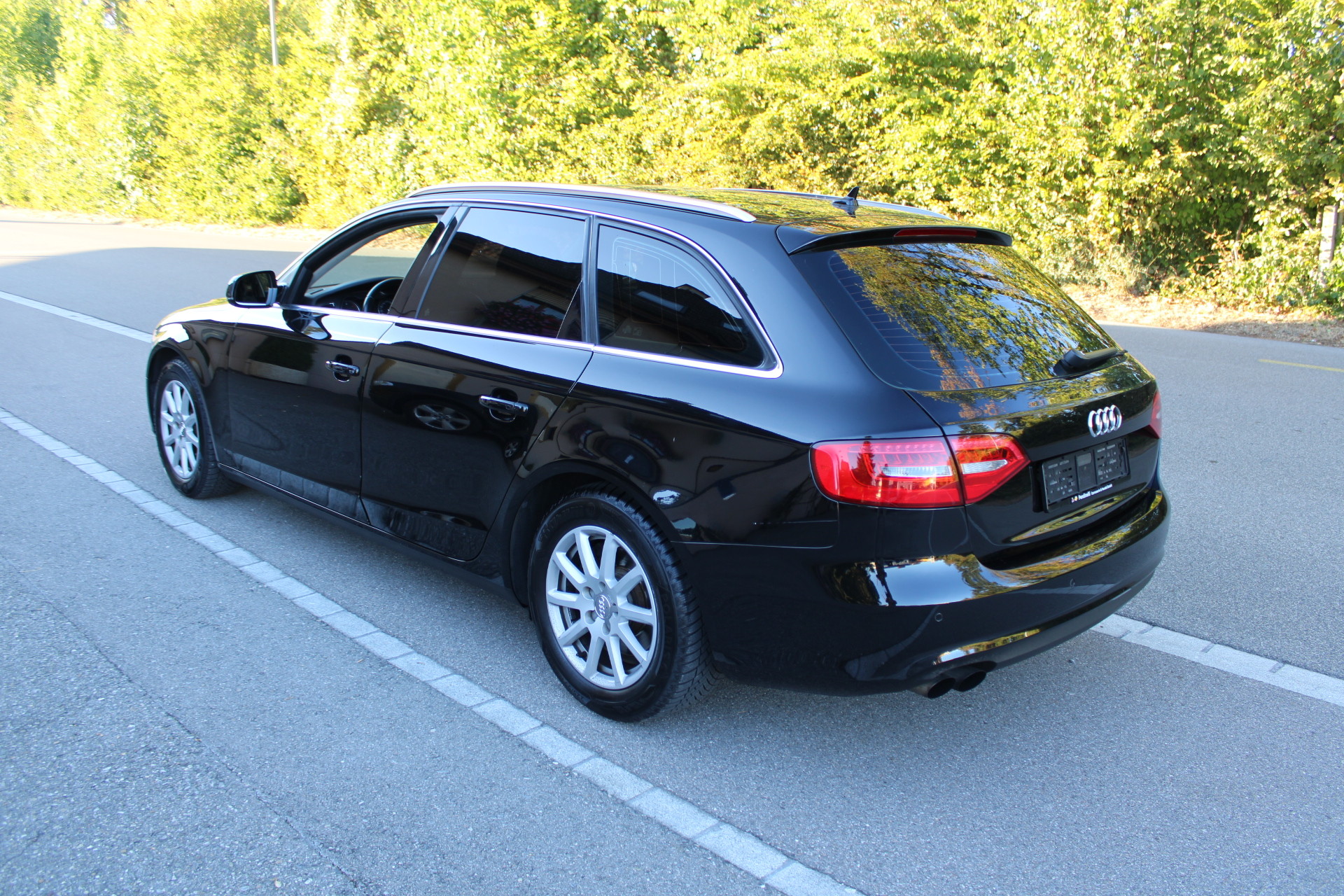 AUDI A4 Avant 2.0 TDI multitronic-image-1