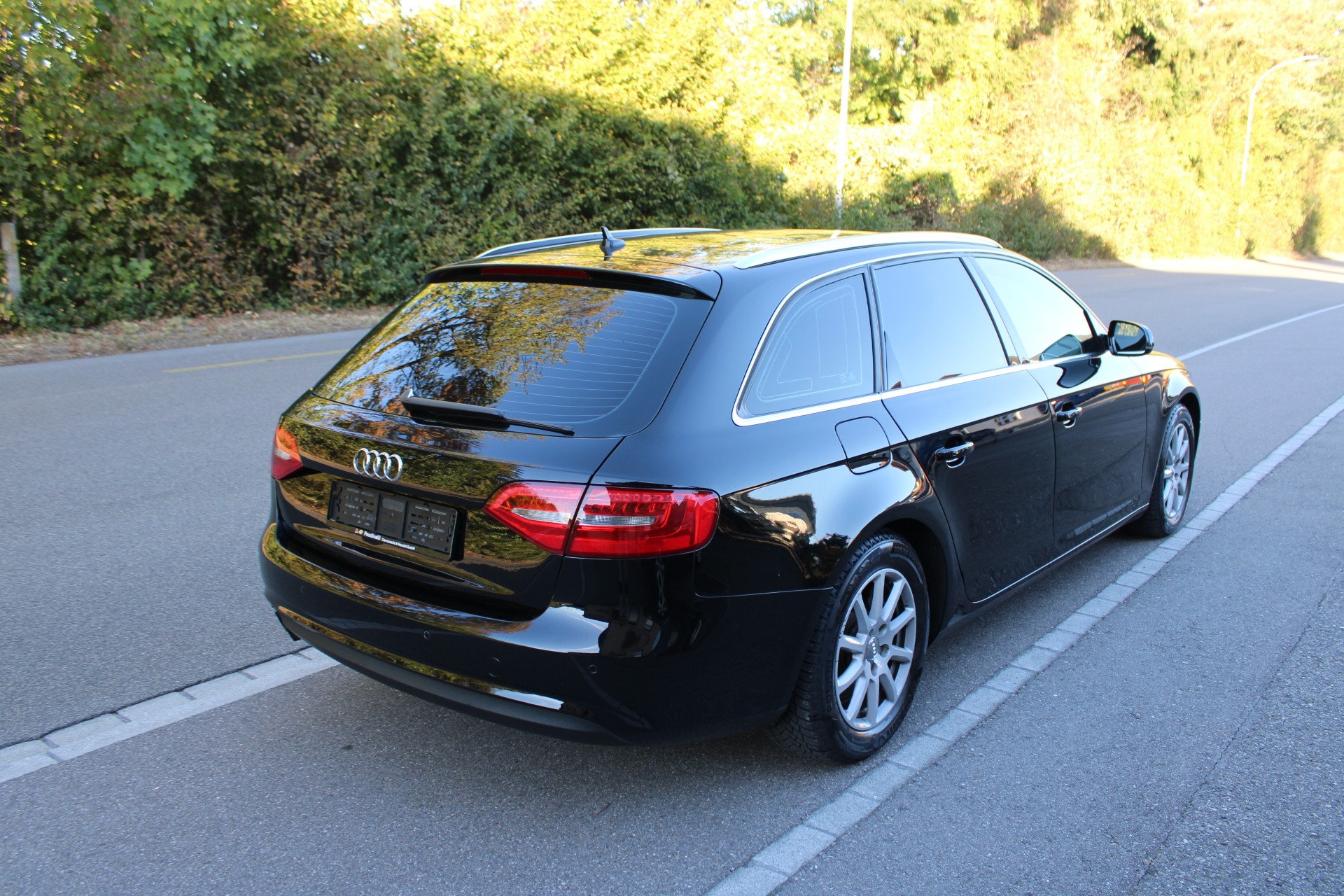 AUDI A4 Avant 2.0 TDI multitronic-image-3