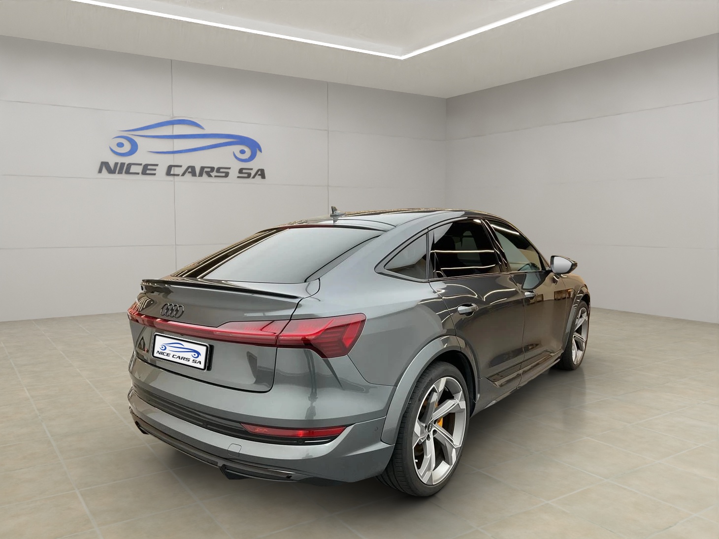 AUDI e-tron S Sportback quattro-image-2