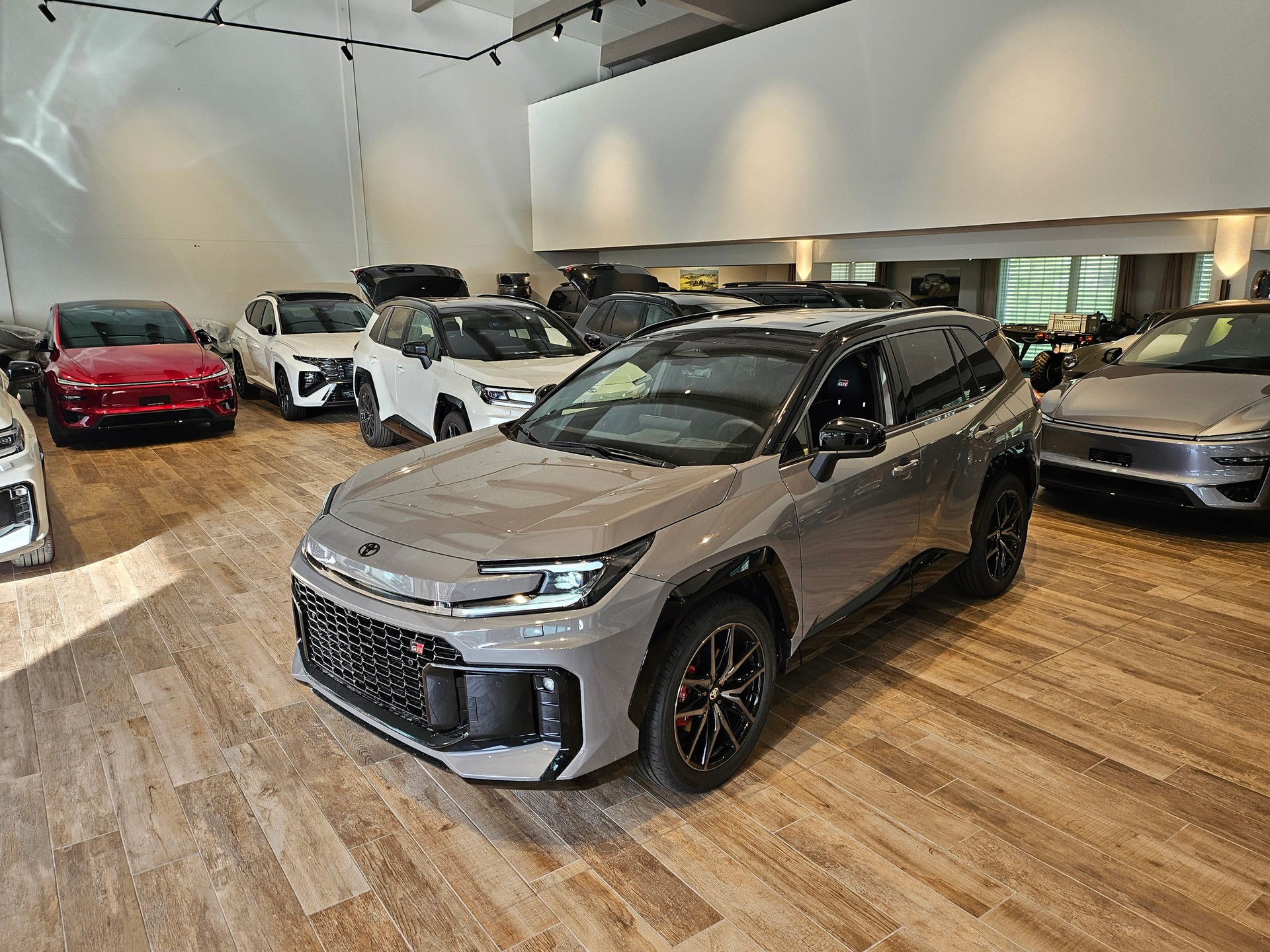 TOYOTA RAV-4 2.5 HSD GR Sport e-CVT 4WDđ„8-fachđ„-image-1