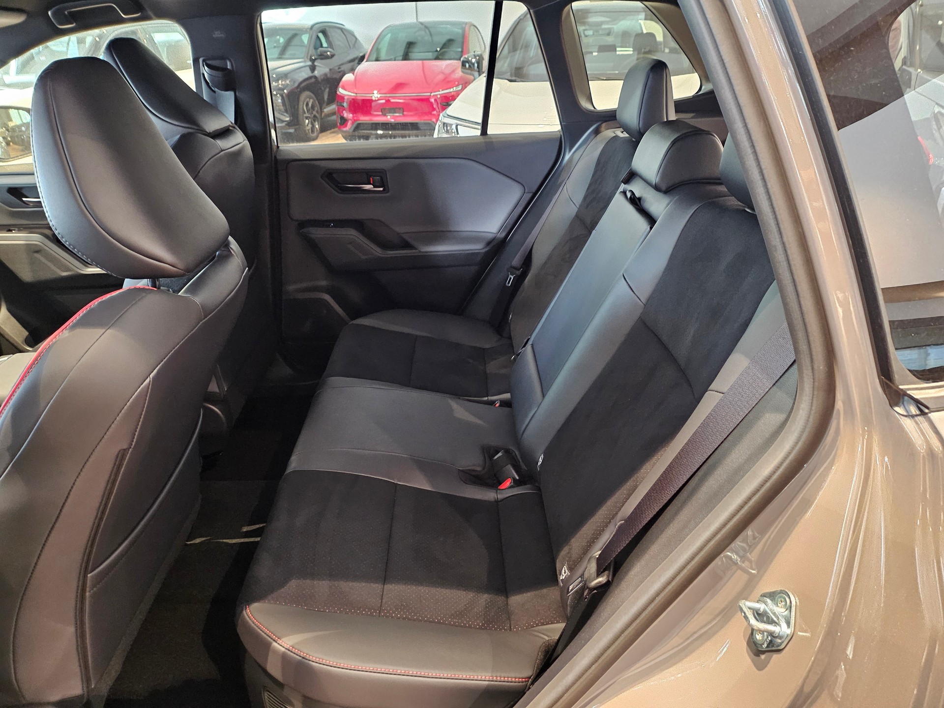 TOYOTA RAV-4 2.5 HSD GR Sport e-CVT 4WDđ„8-fachđ„-image-21