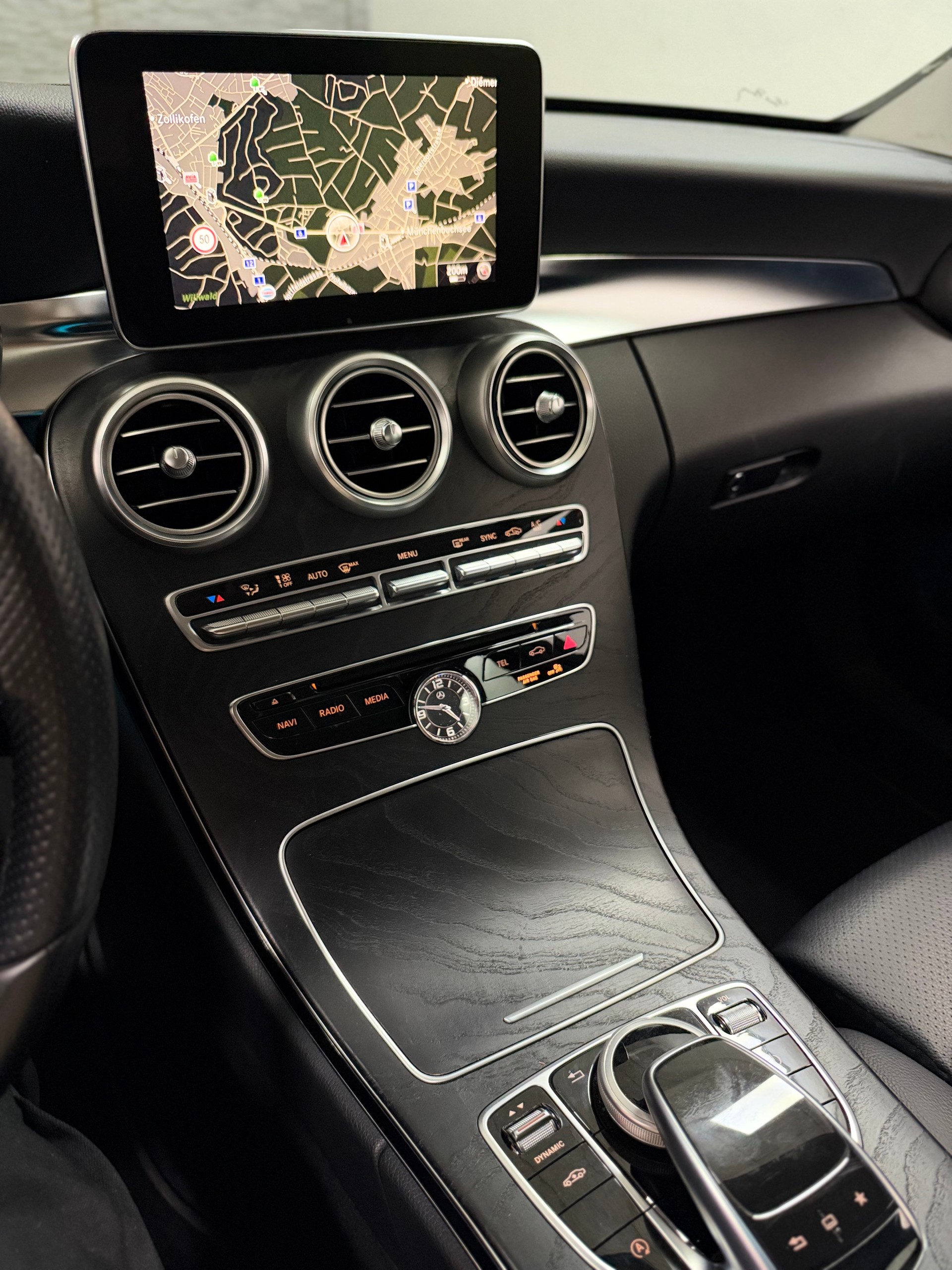 MERCEDES-BENZ C 180 Avantgarde 7G-Tronic-image-14