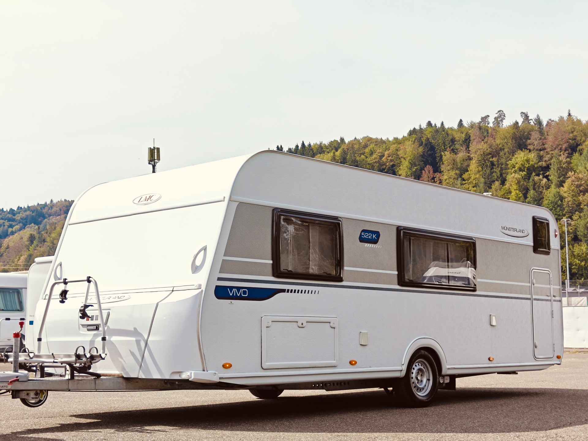 LMC VIVO 522 K -- Stockbett -- Mover -- Markise -- Veloträger-image-0